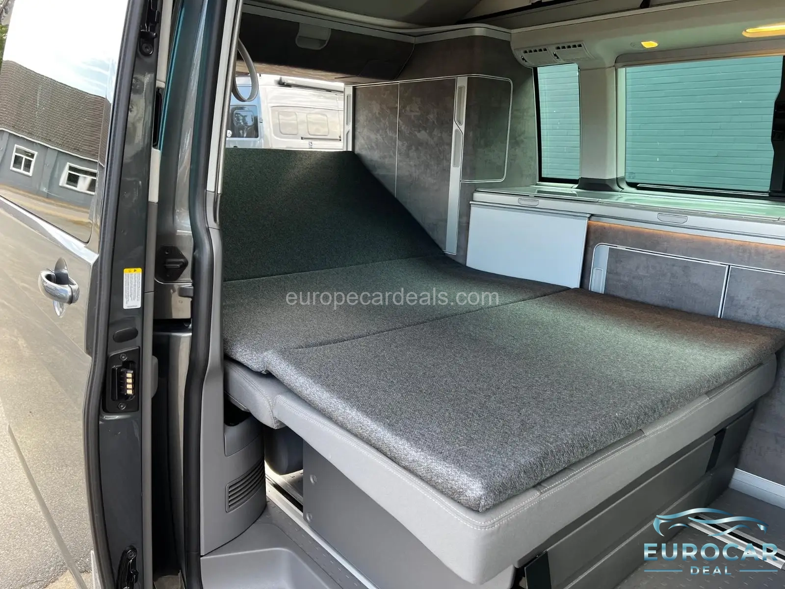Volkswagen T6 California