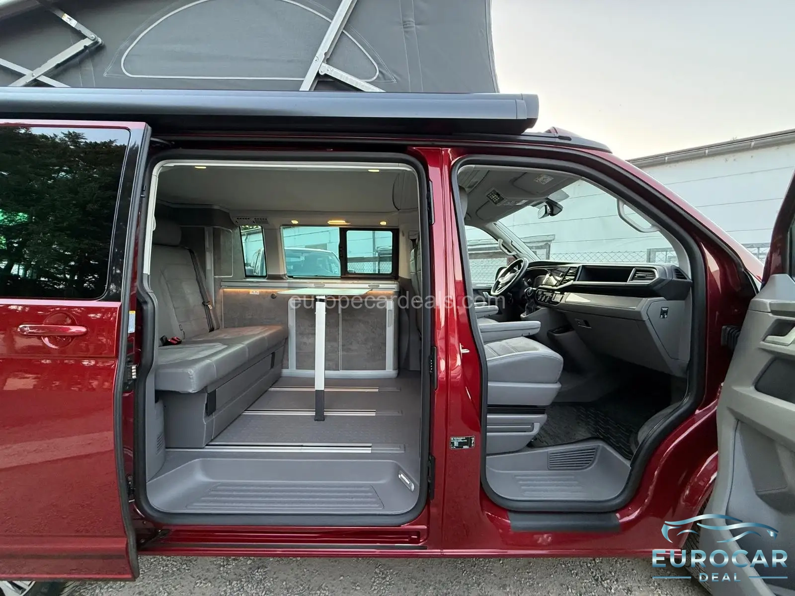 Volkswagen T6 California