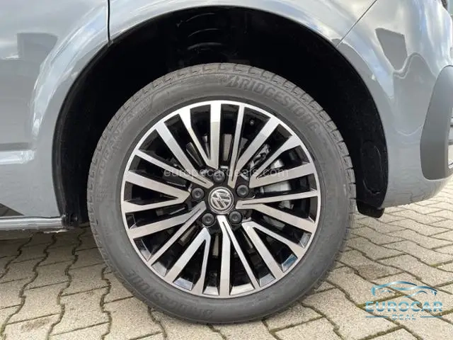 Volkswagen T6 California