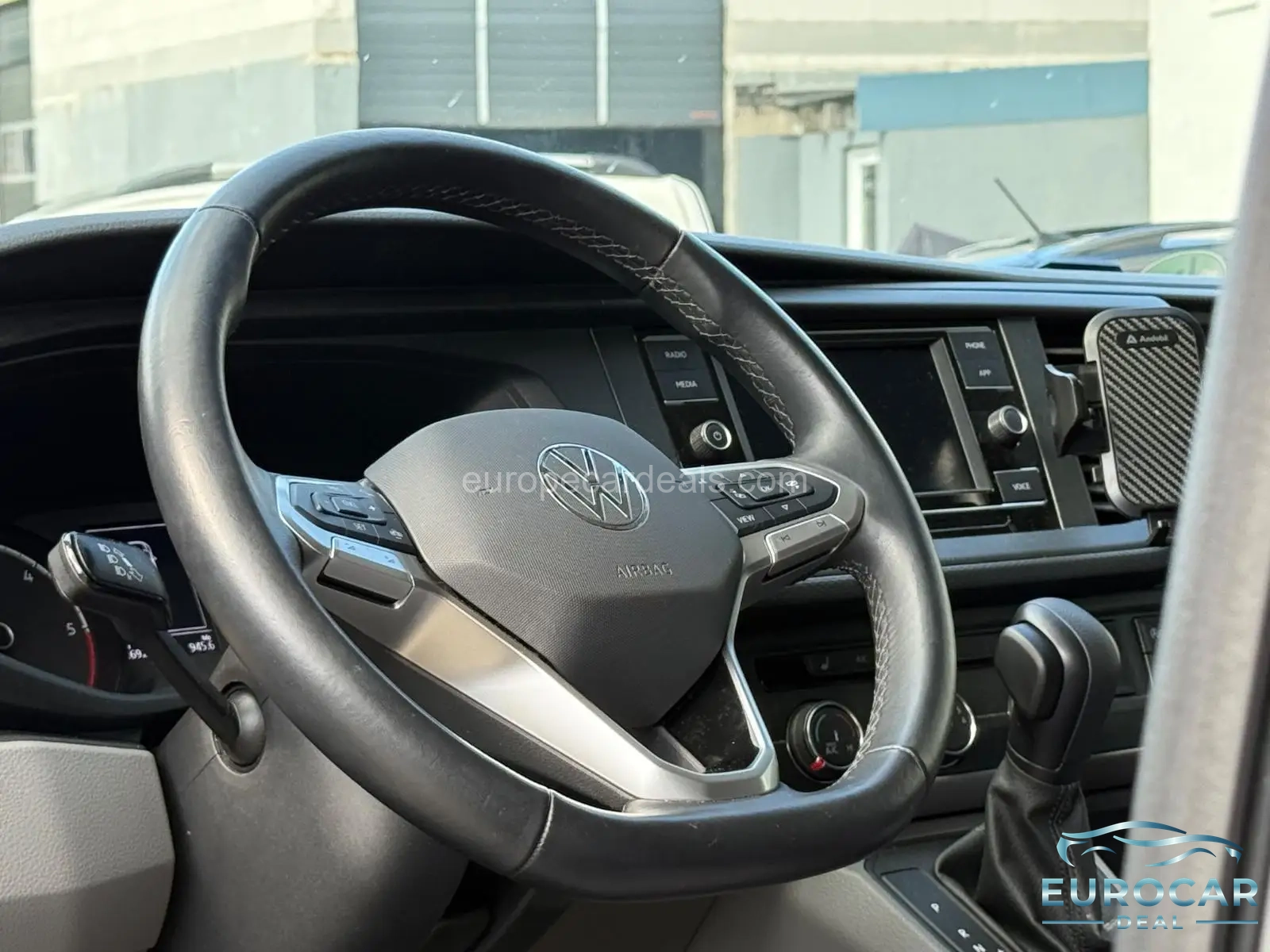 Volkswagen T6 California