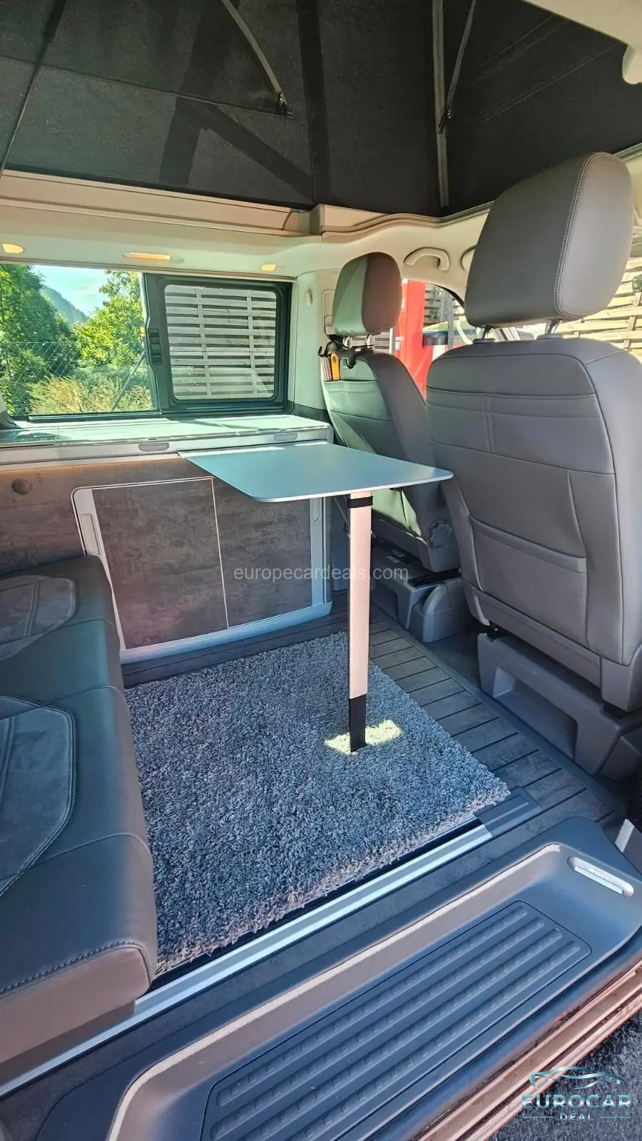Volkswagen T6 California