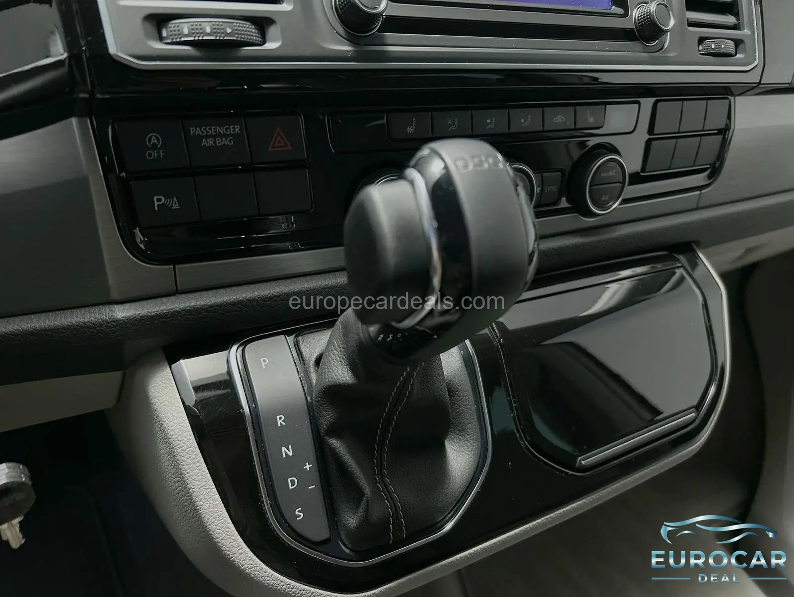 Volkswagen T6 California