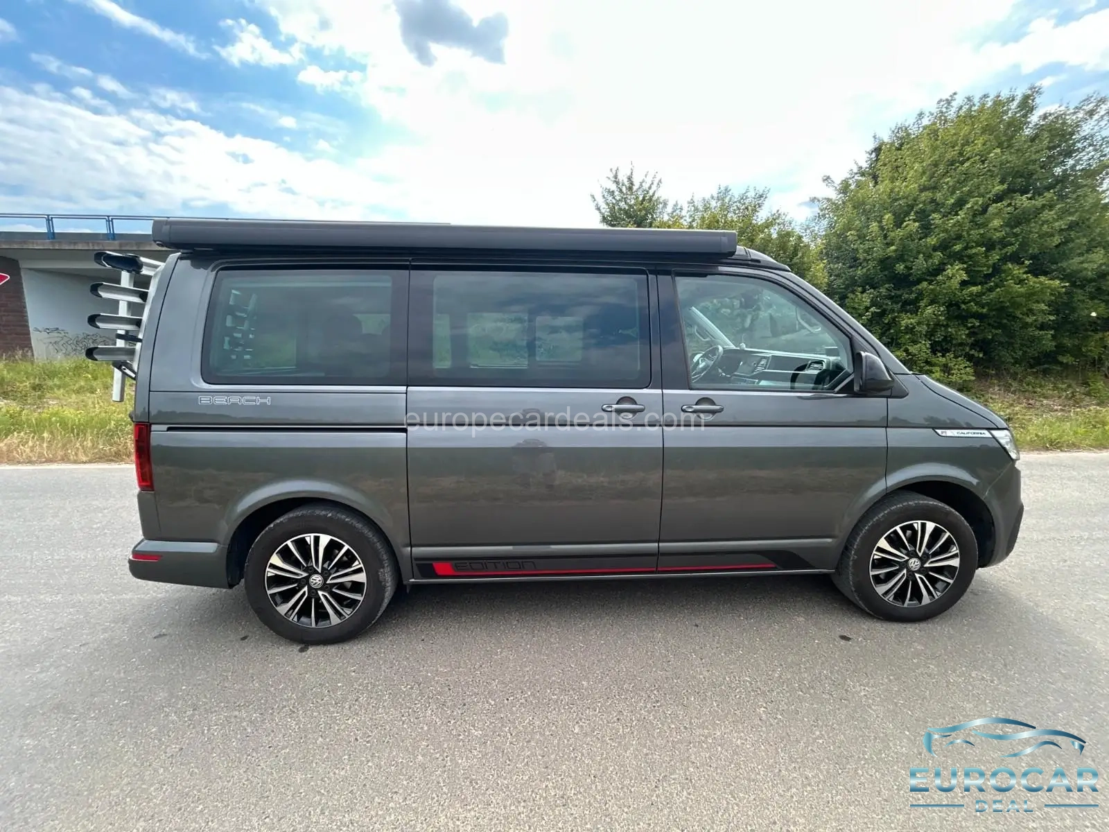 Volkswagen T6 California