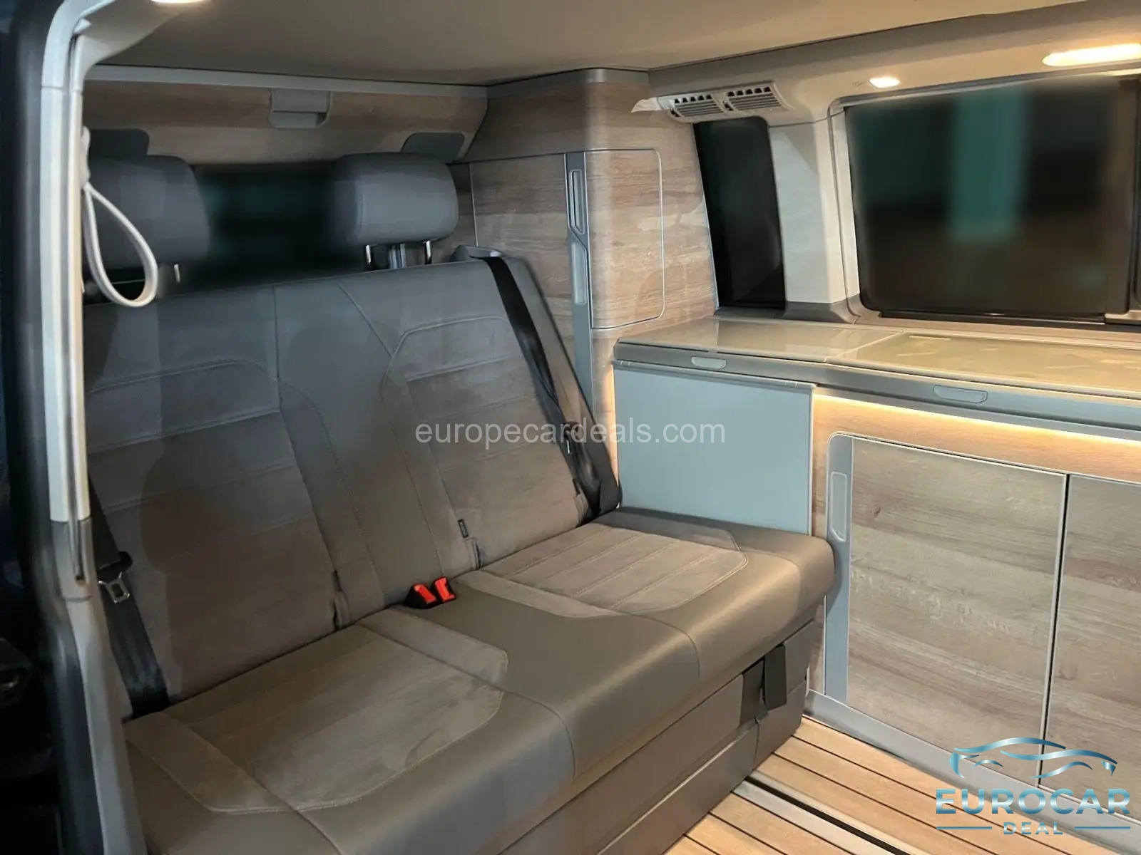 Volkswagen T6 California