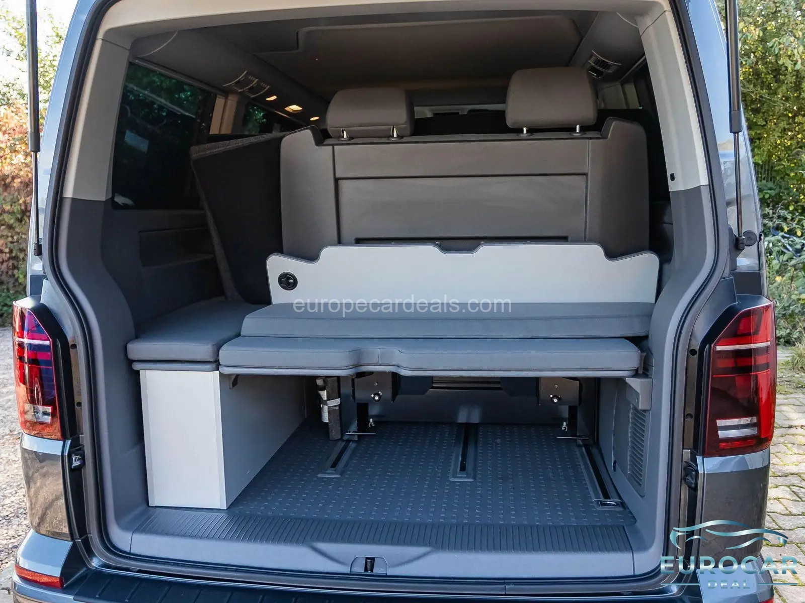 Volkswagen T6 California