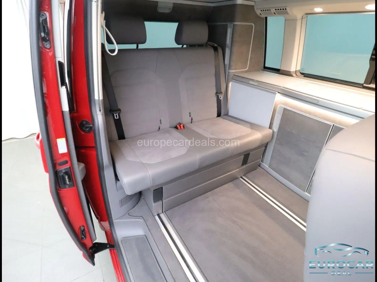 Volkswagen T6 California
