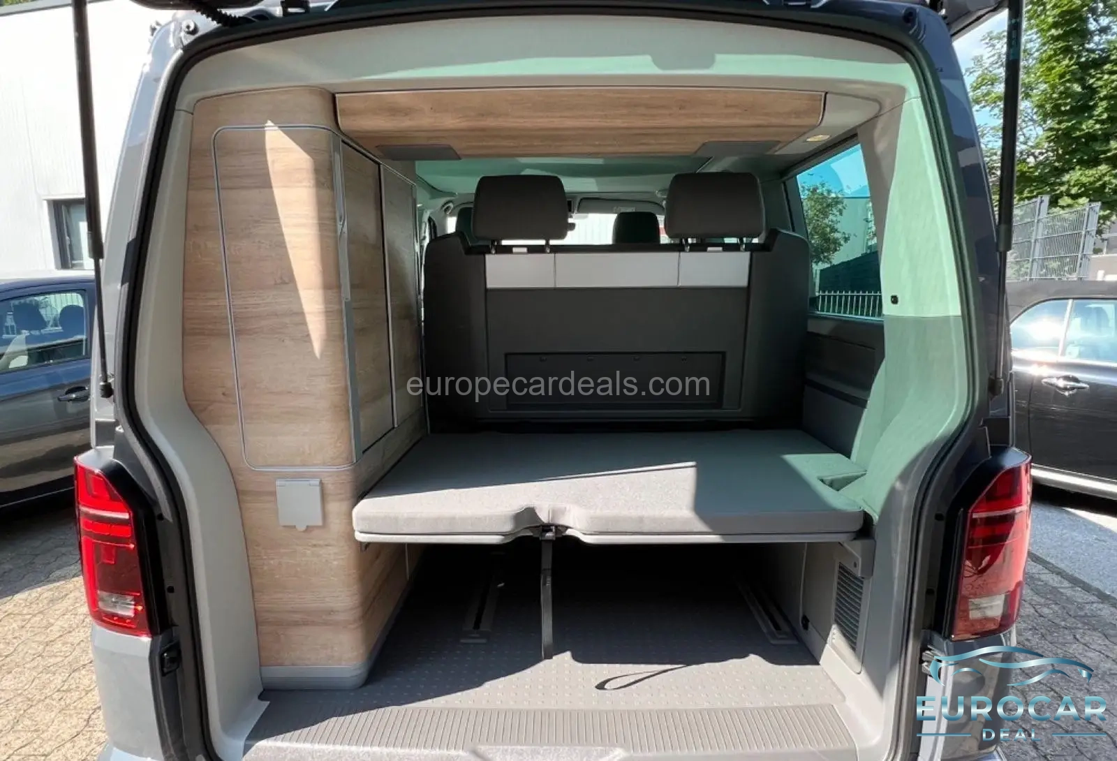 Volkswagen T6 California