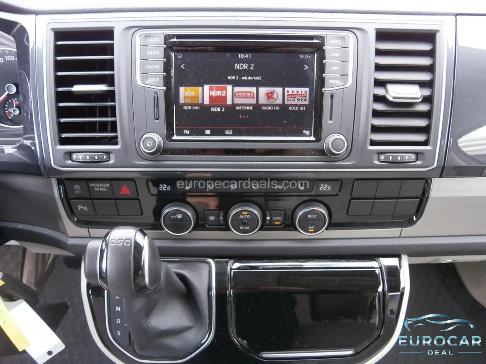 Volkswagen T6 California