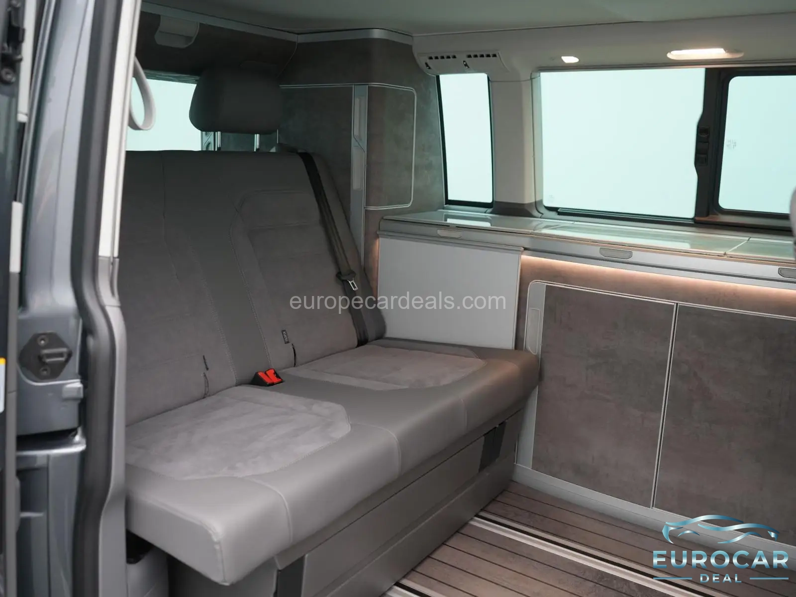 Volkswagen T6 California