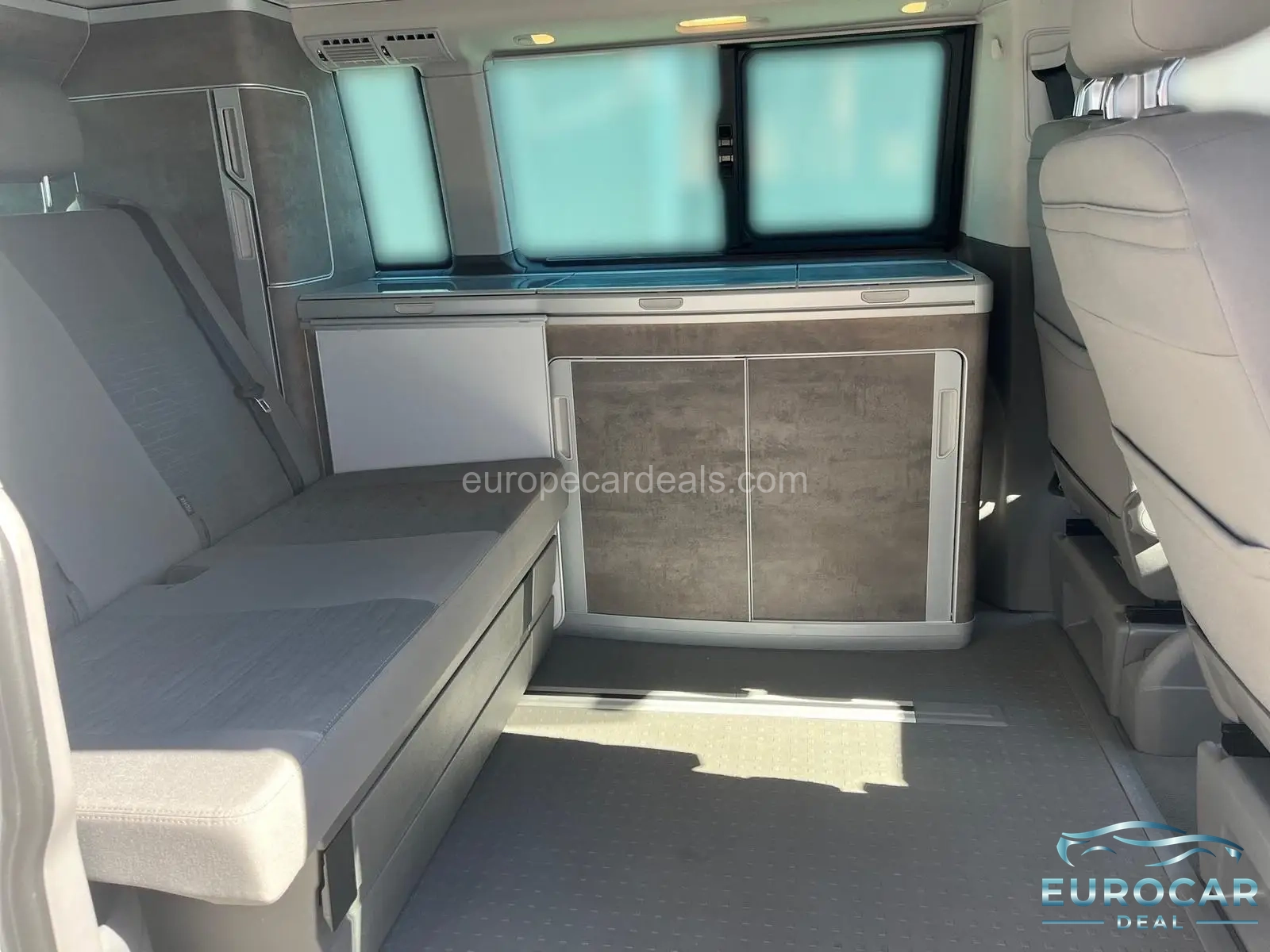 Volkswagen T6 California
