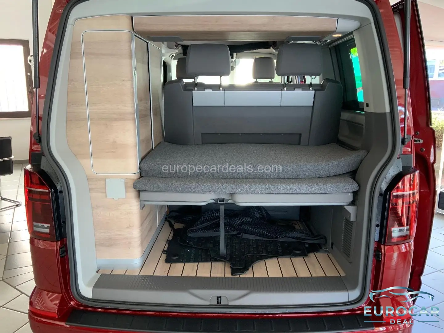 Volkswagen T6 California