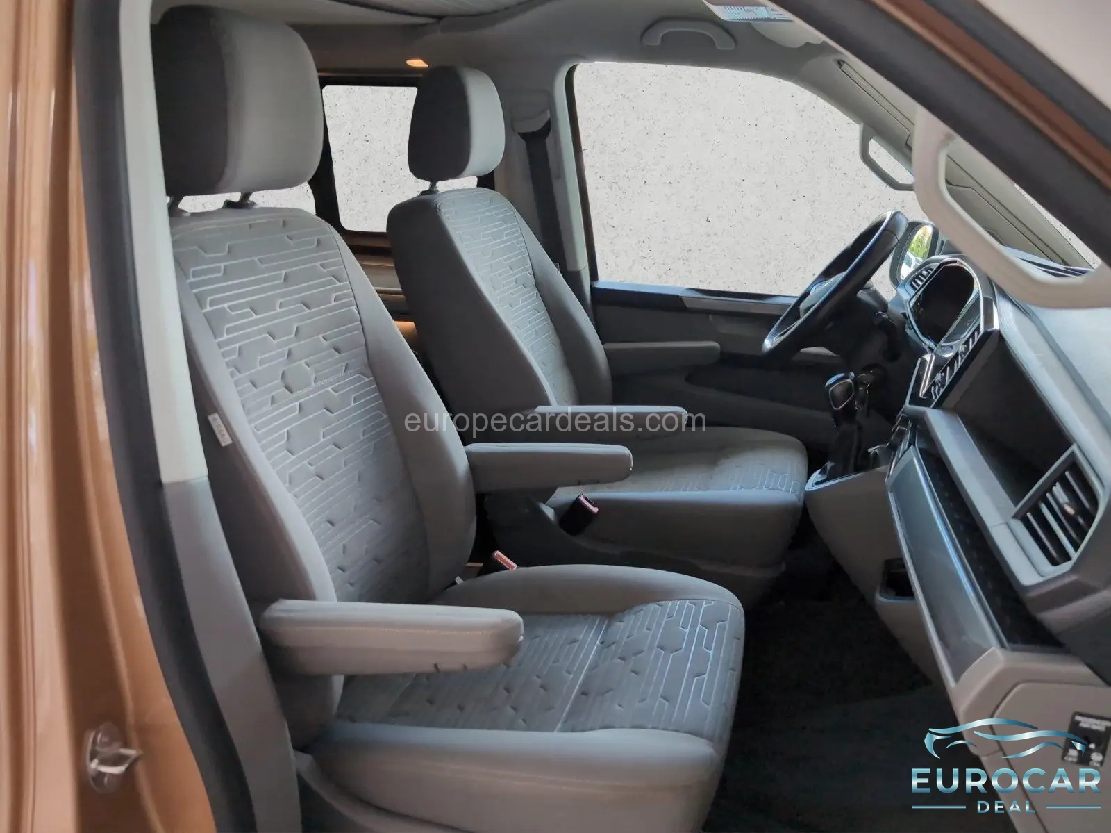 Volkswagen T6 California