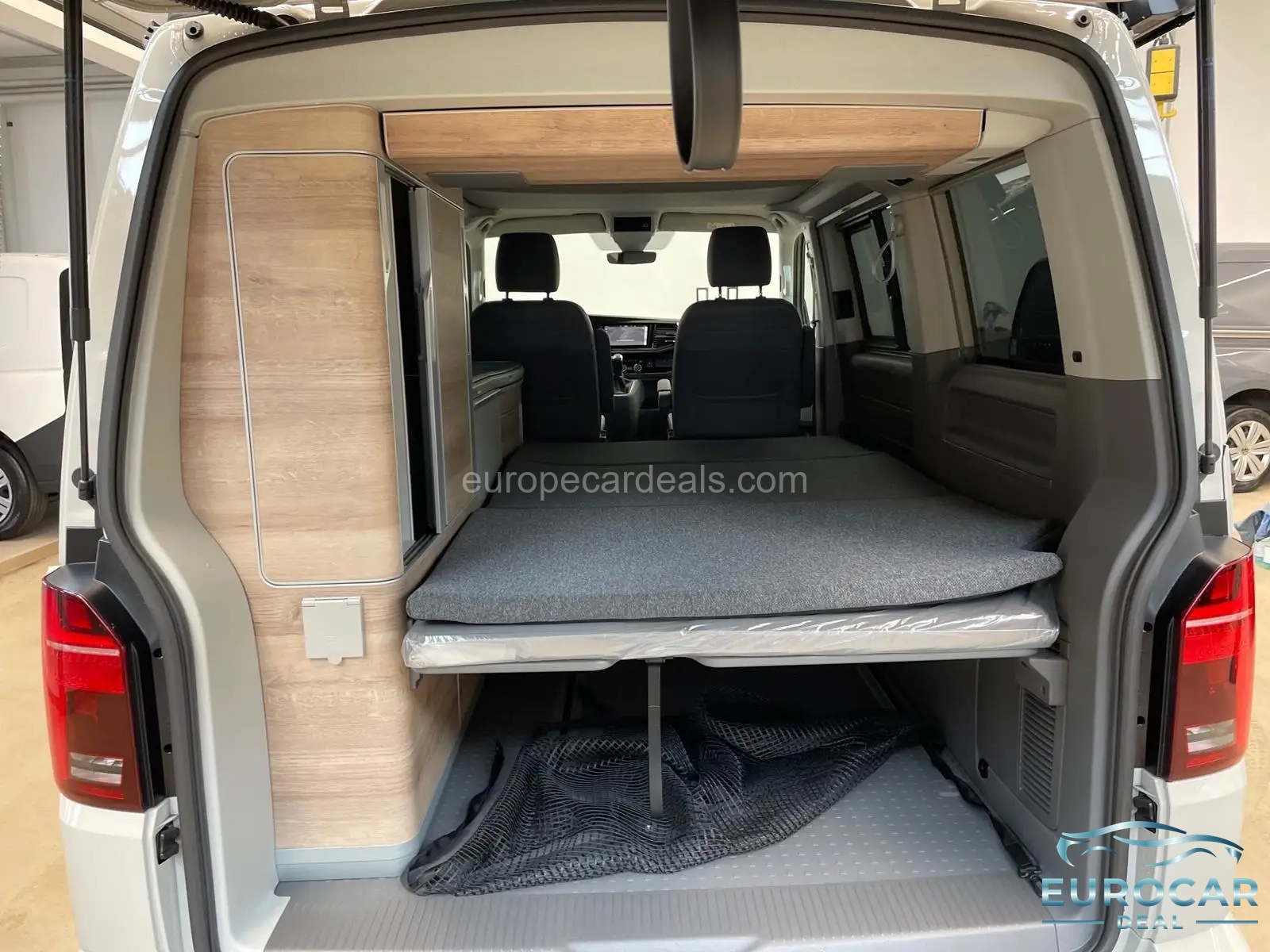 Volkswagen T6 California