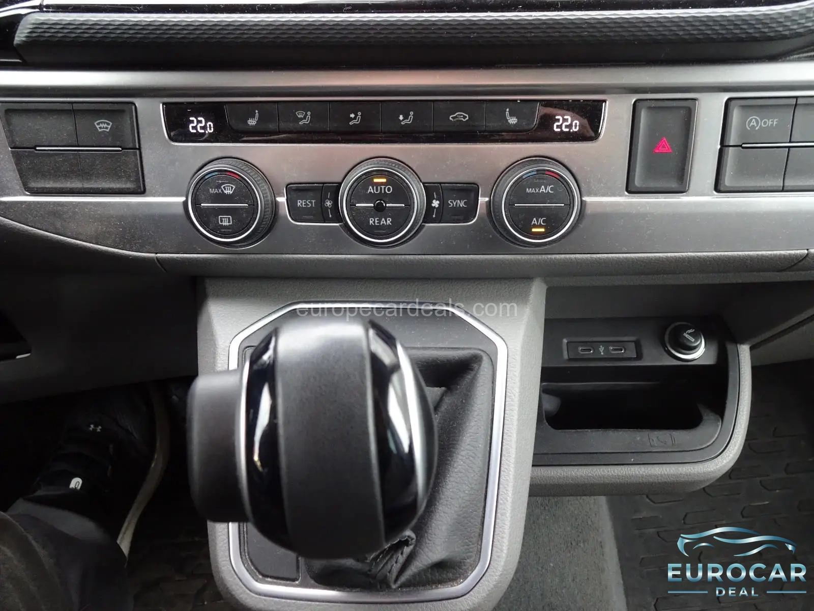 Volkswagen T6 California