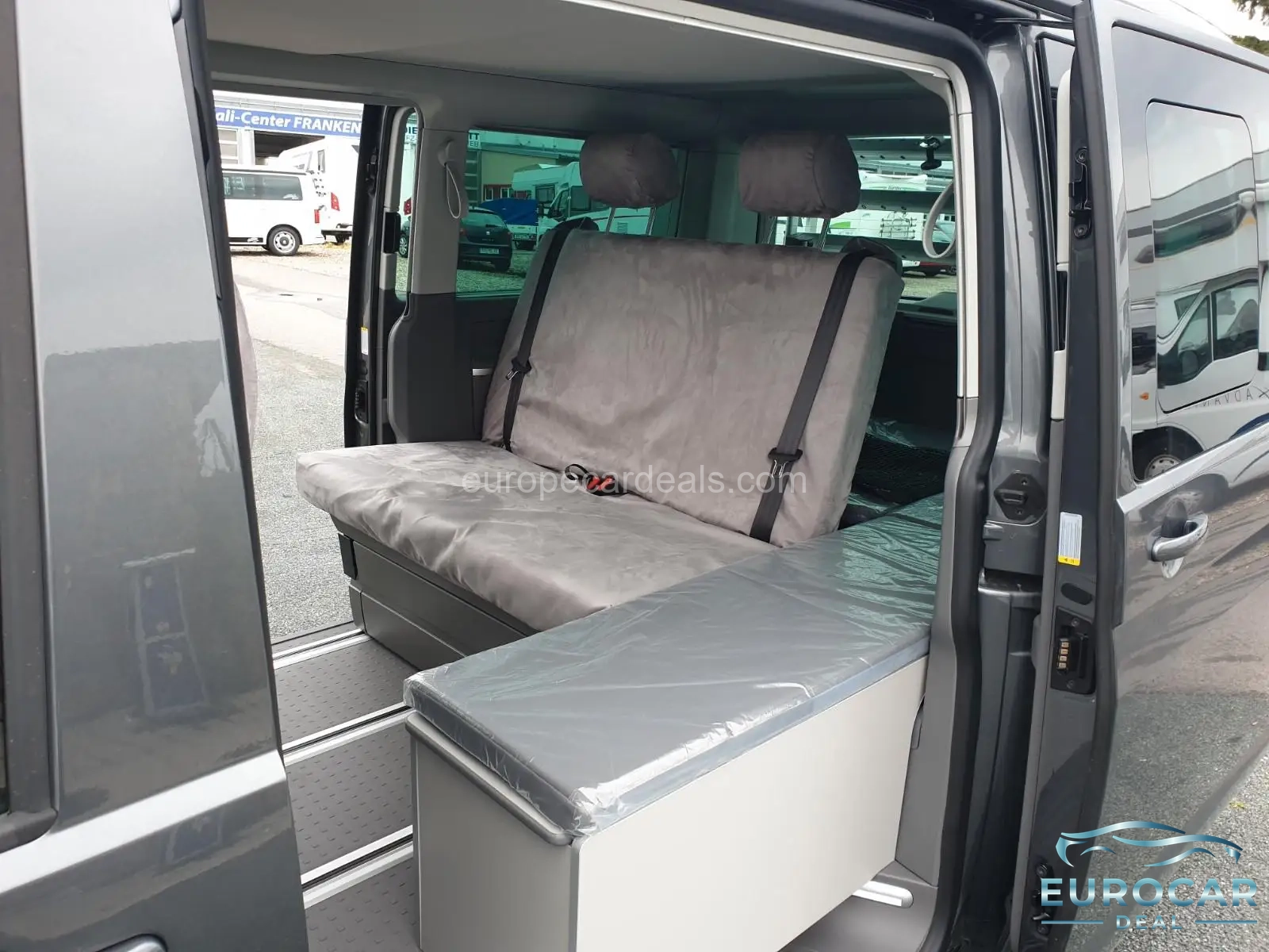 Volkswagen T6 California