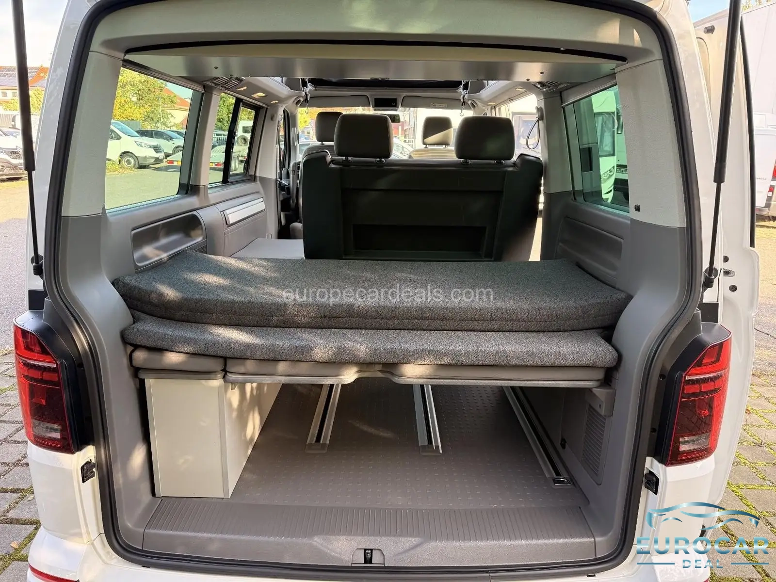 Volkswagen T6 California