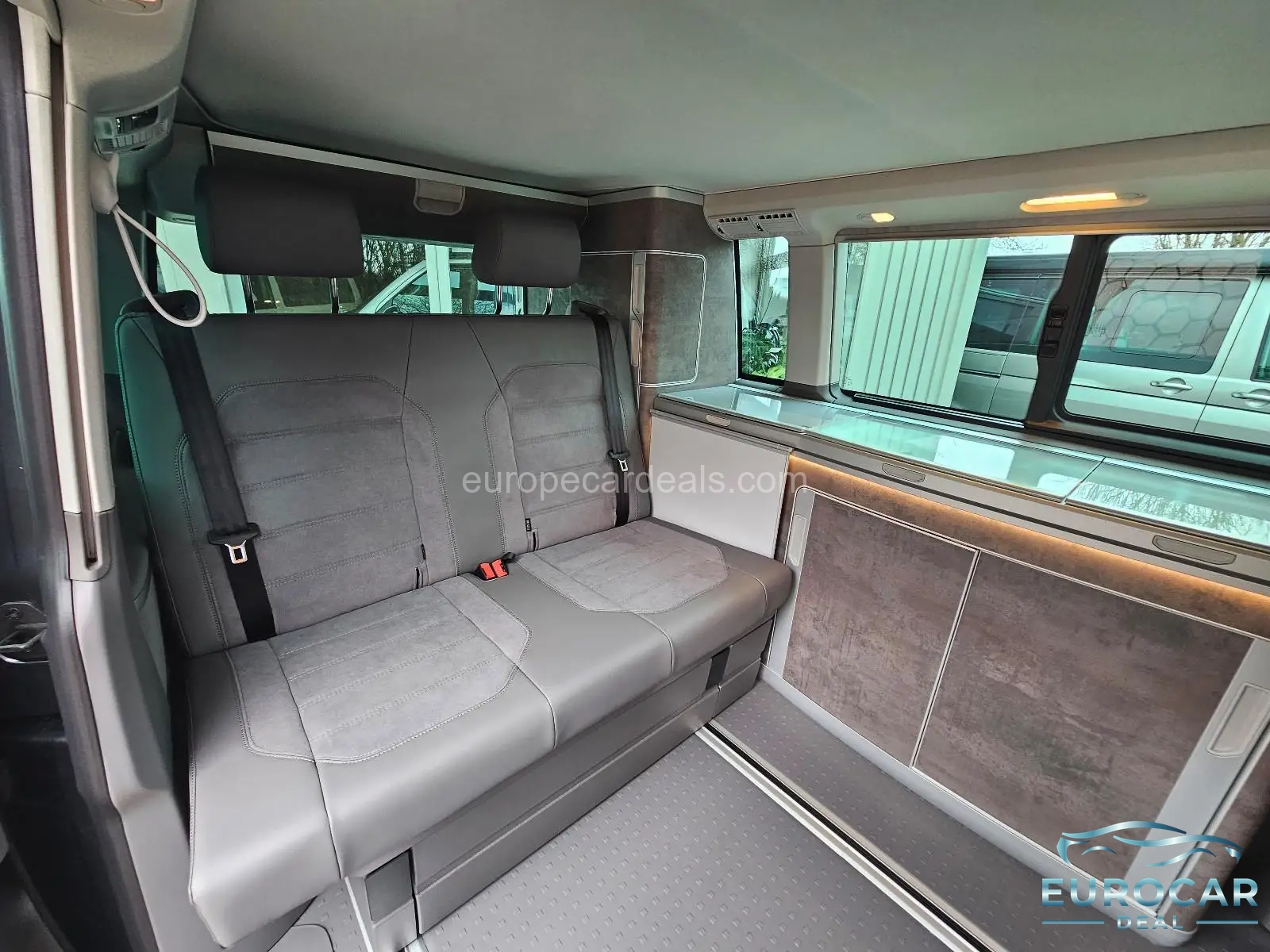 Volkswagen T6 California