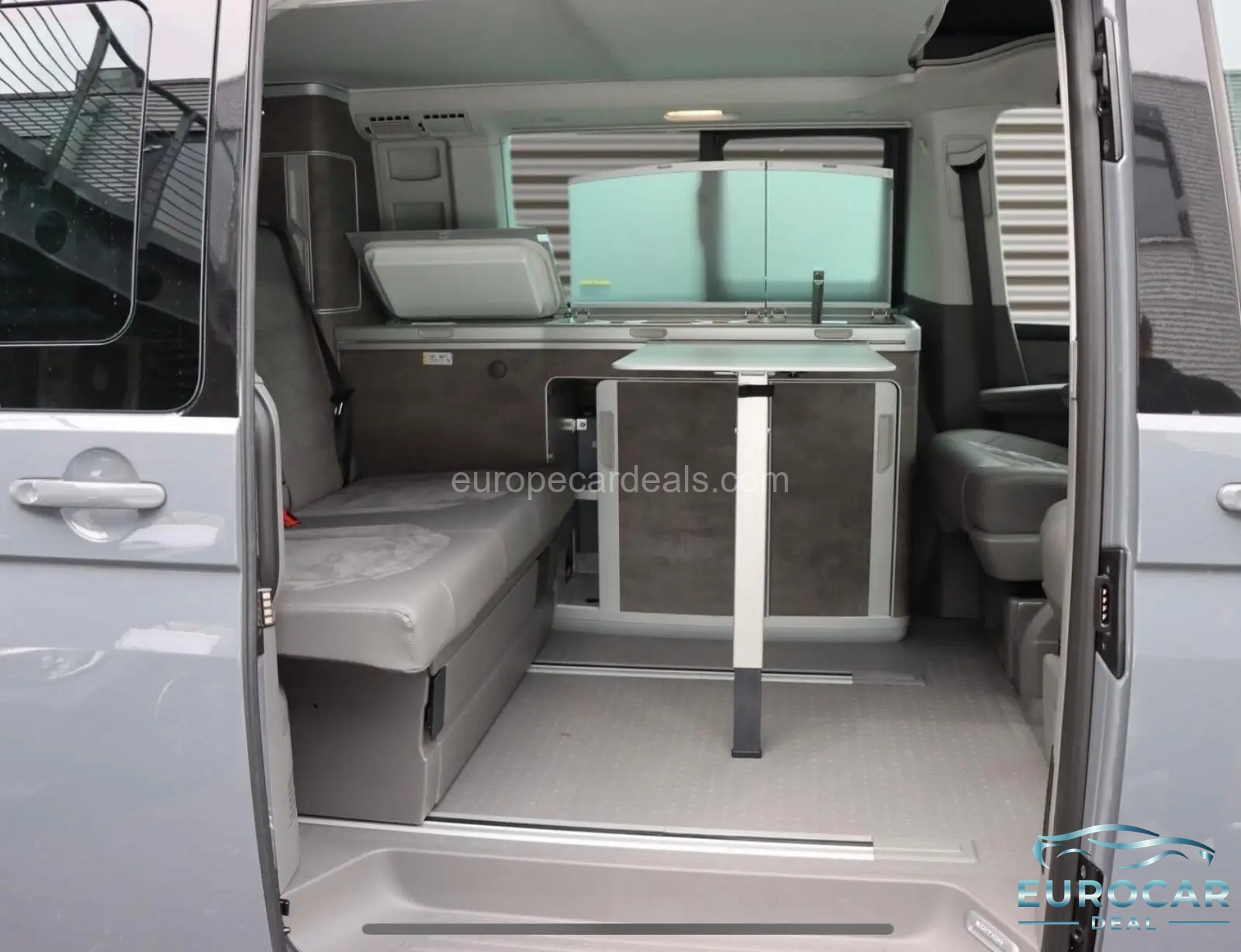 Volkswagen T6 California