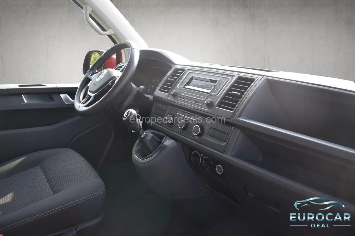 Volkswagen T6 California