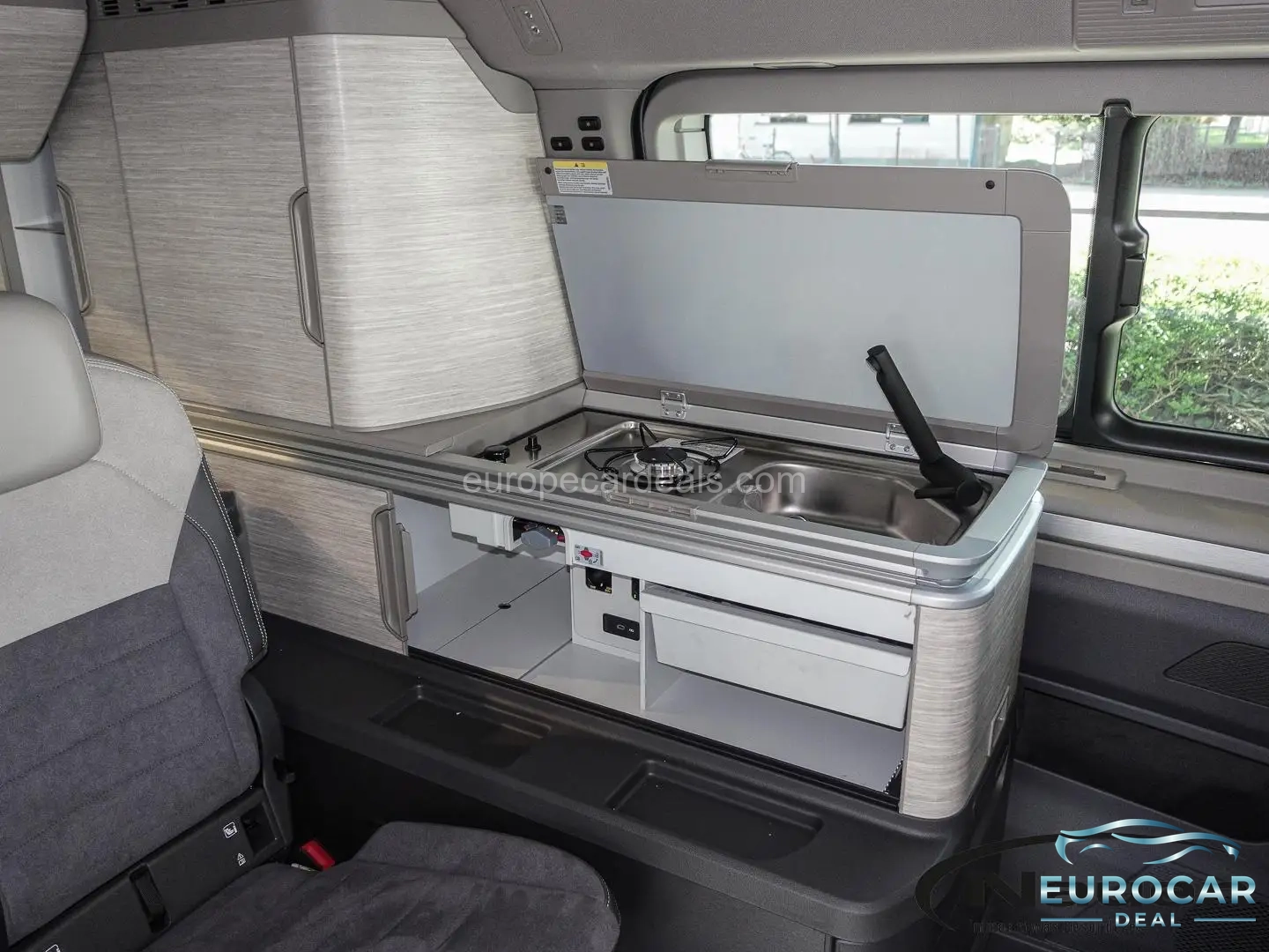 Volkswagen T6 California