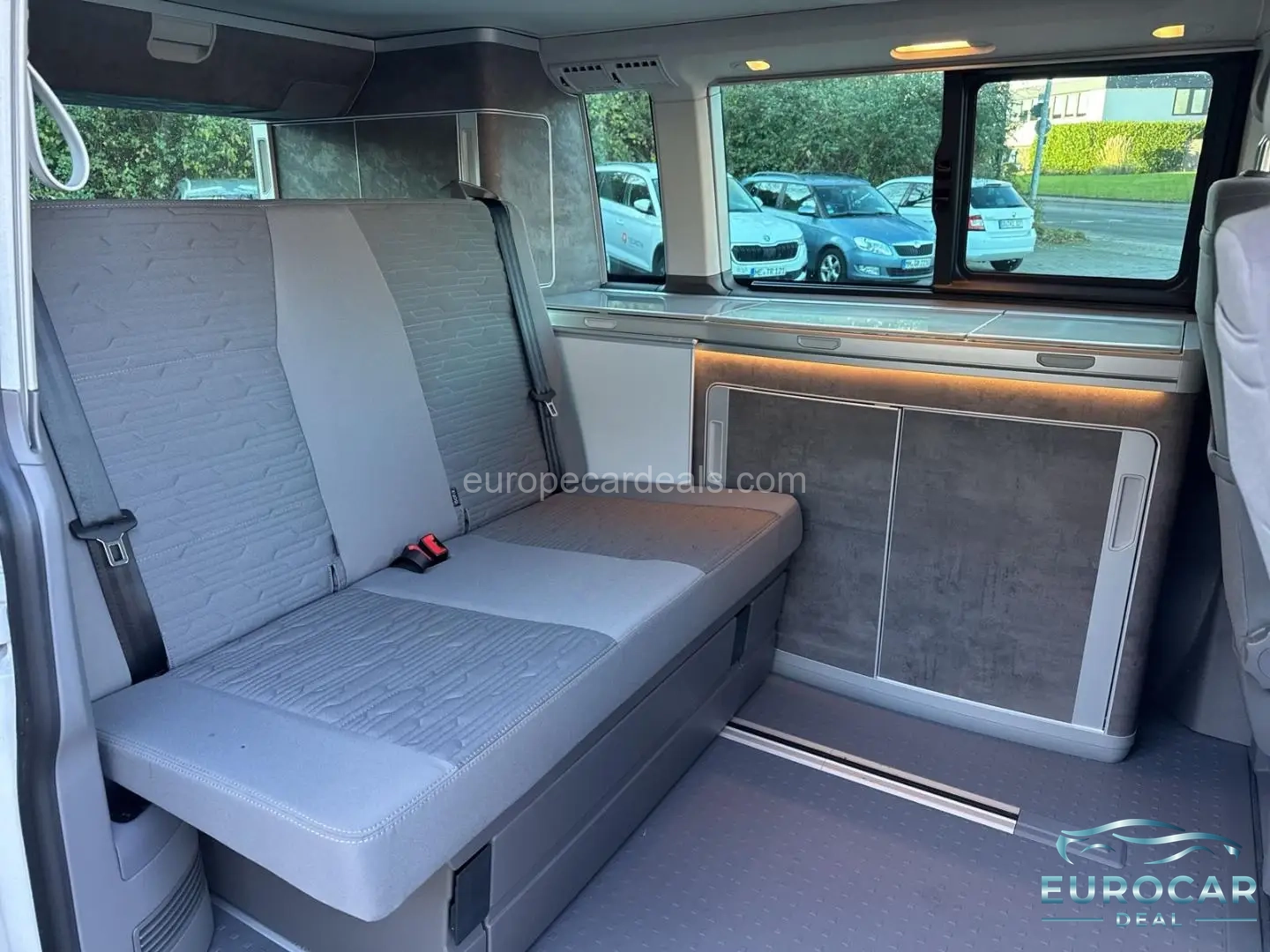 Volkswagen T6 California