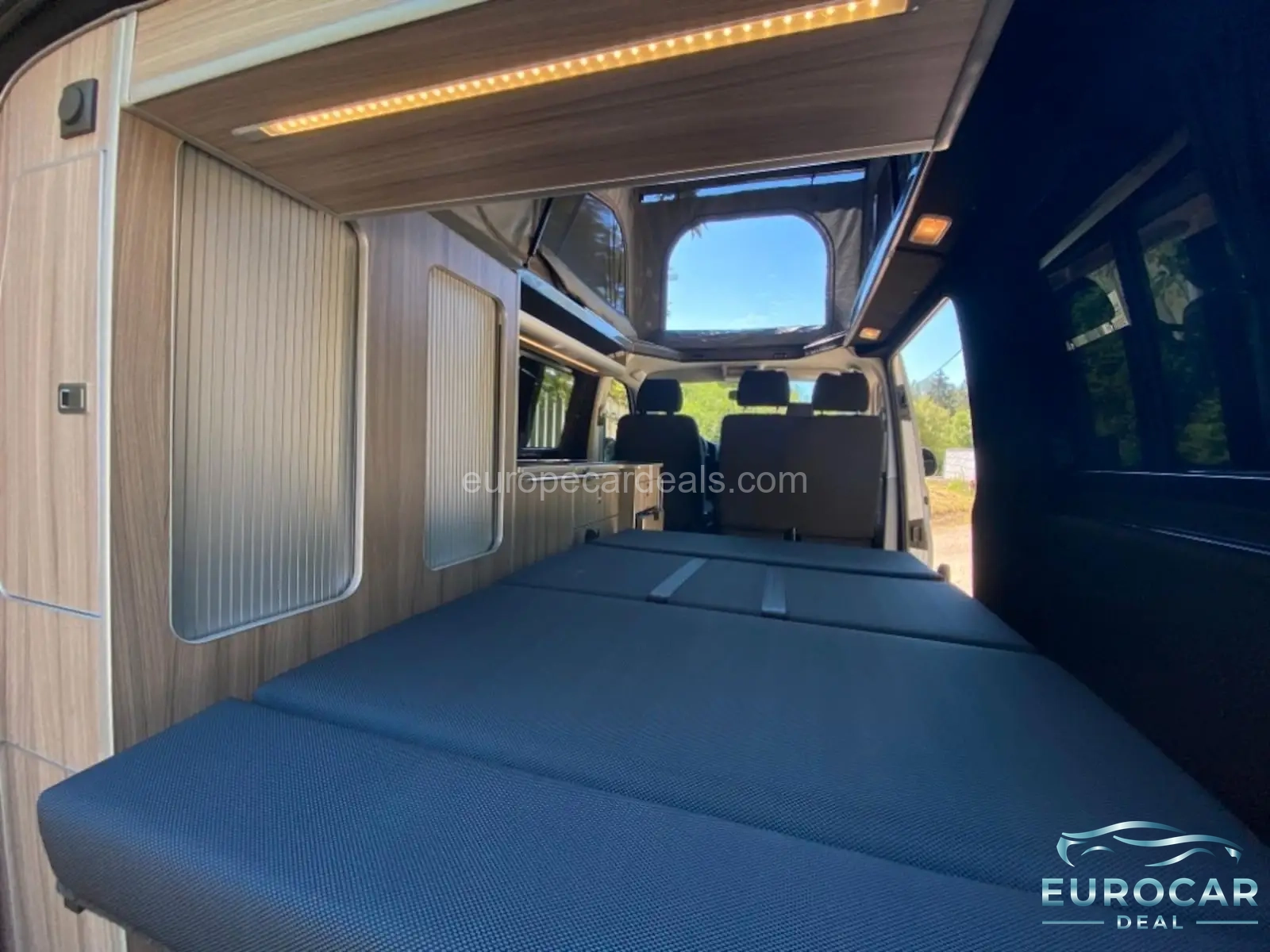 Volkswagen T6 California