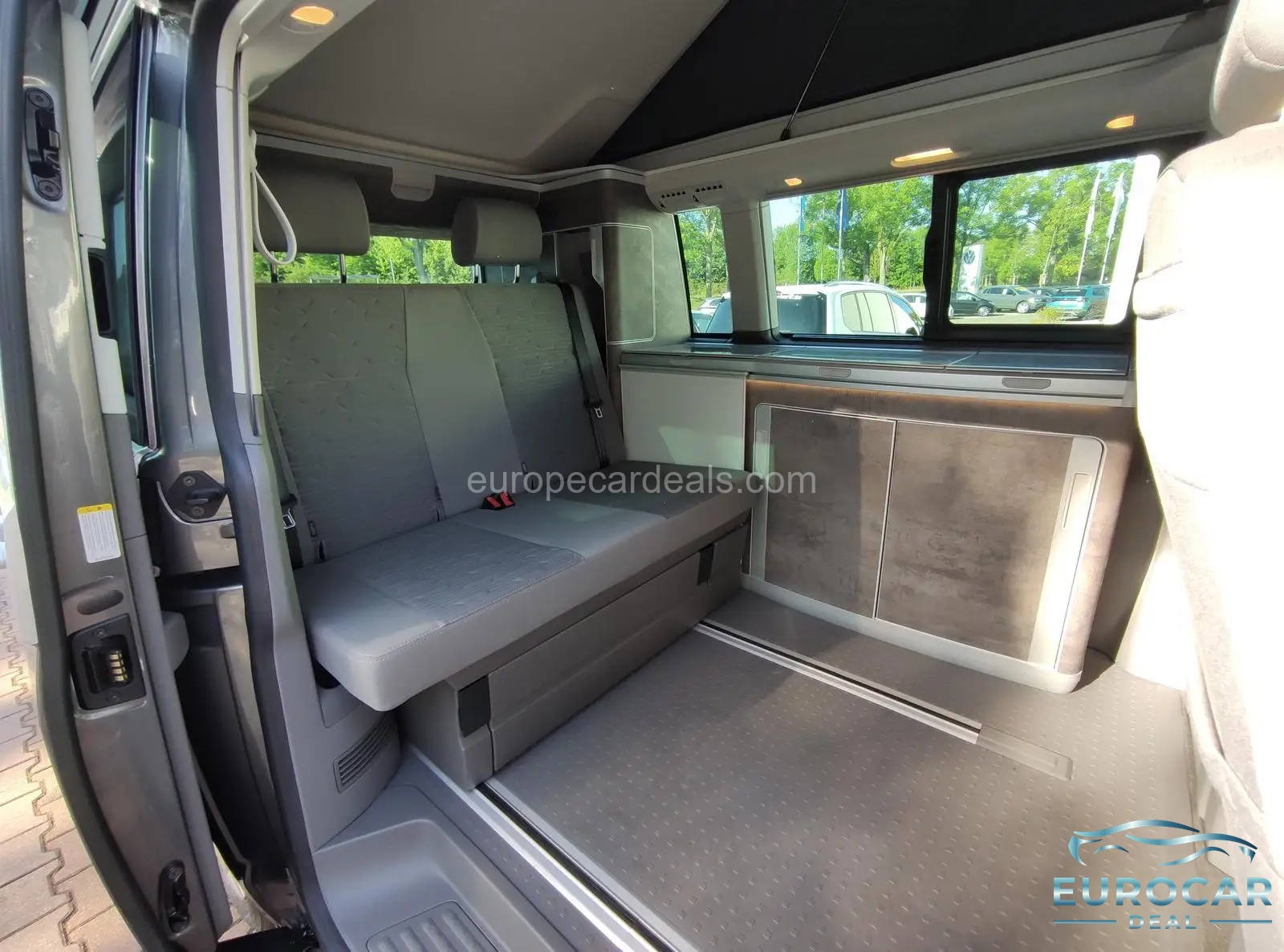 Volkswagen T6 California