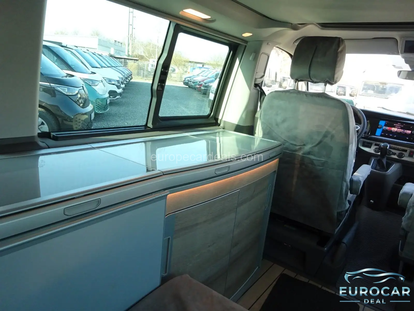 Volkswagen T6 California