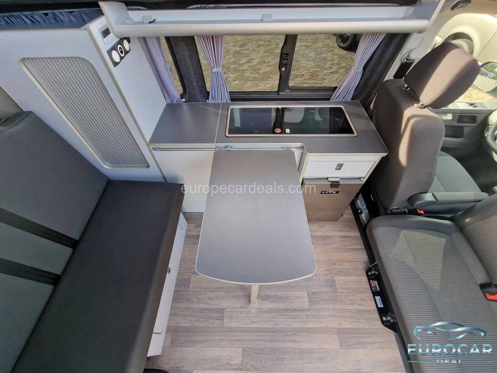 Volkswagen T6 California