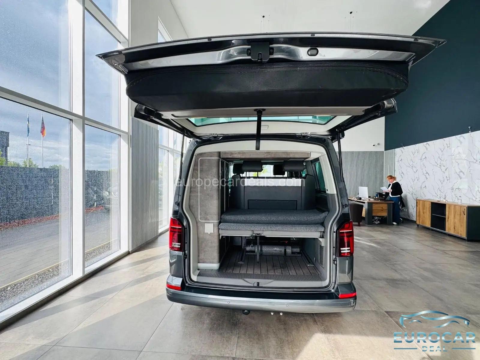 Volkswagen T6 California