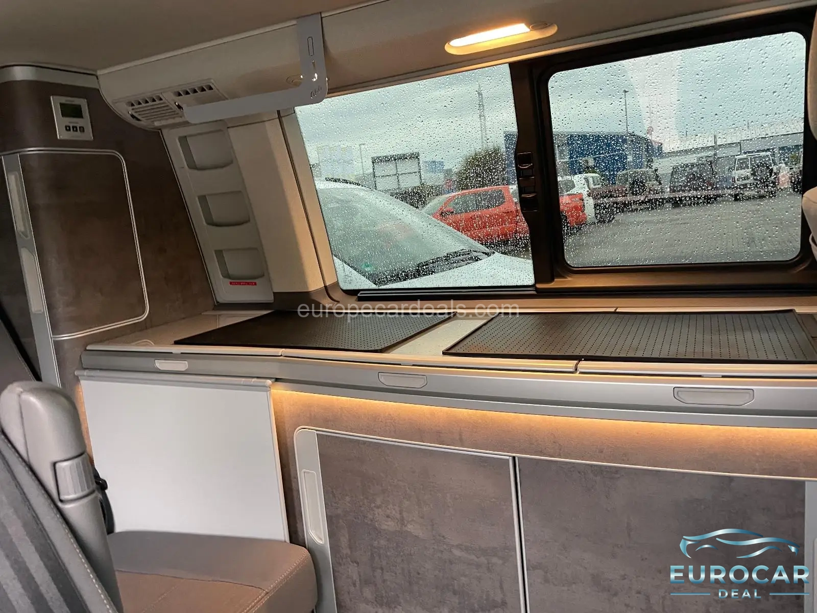 Volkswagen T6 California