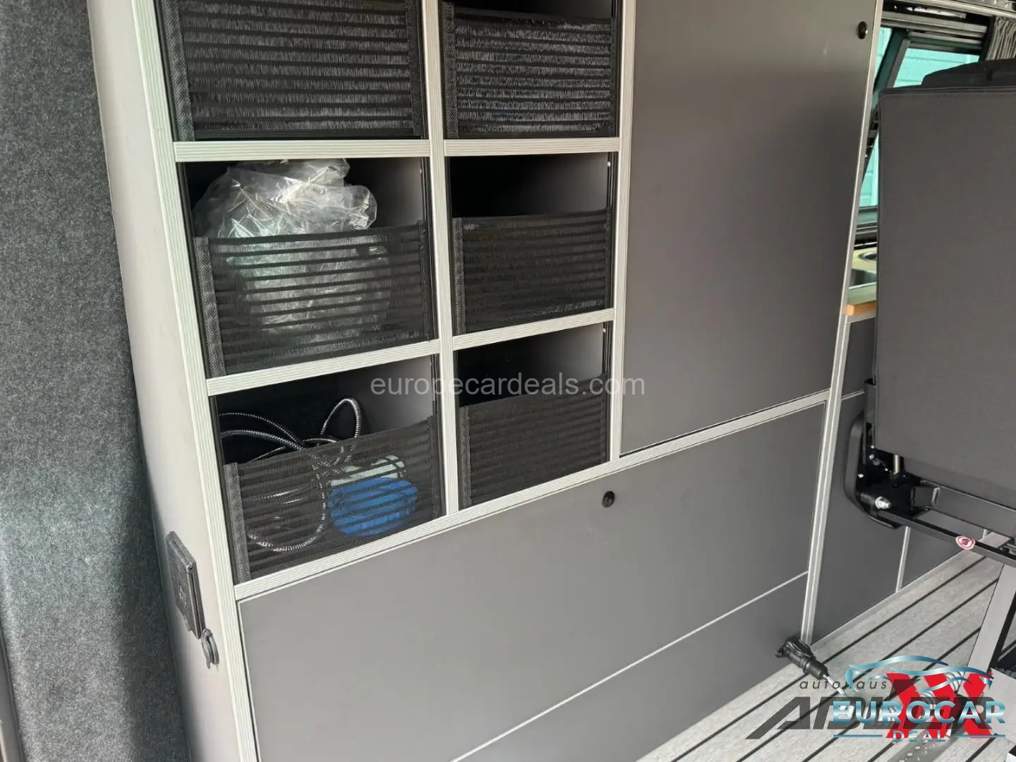 Volkswagen T6 California