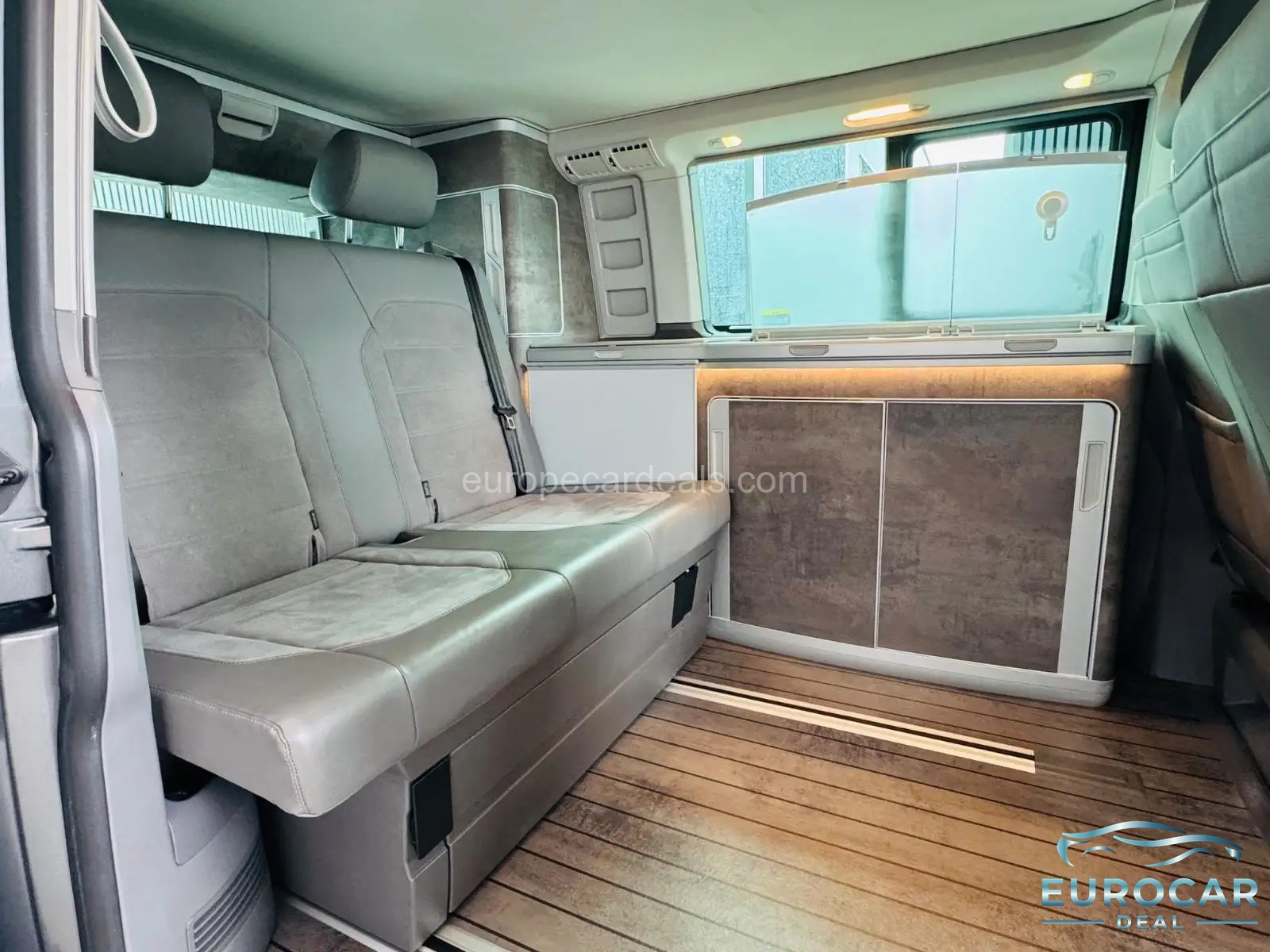 Volkswagen T6 California