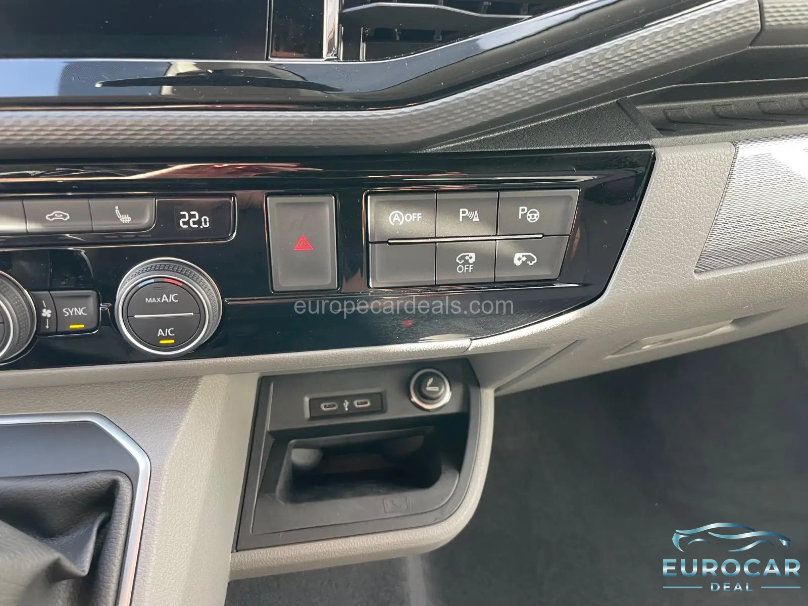 Volkswagen T6 California