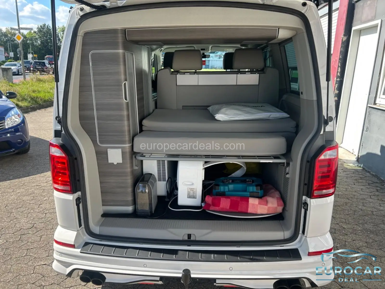 Volkswagen T6 California