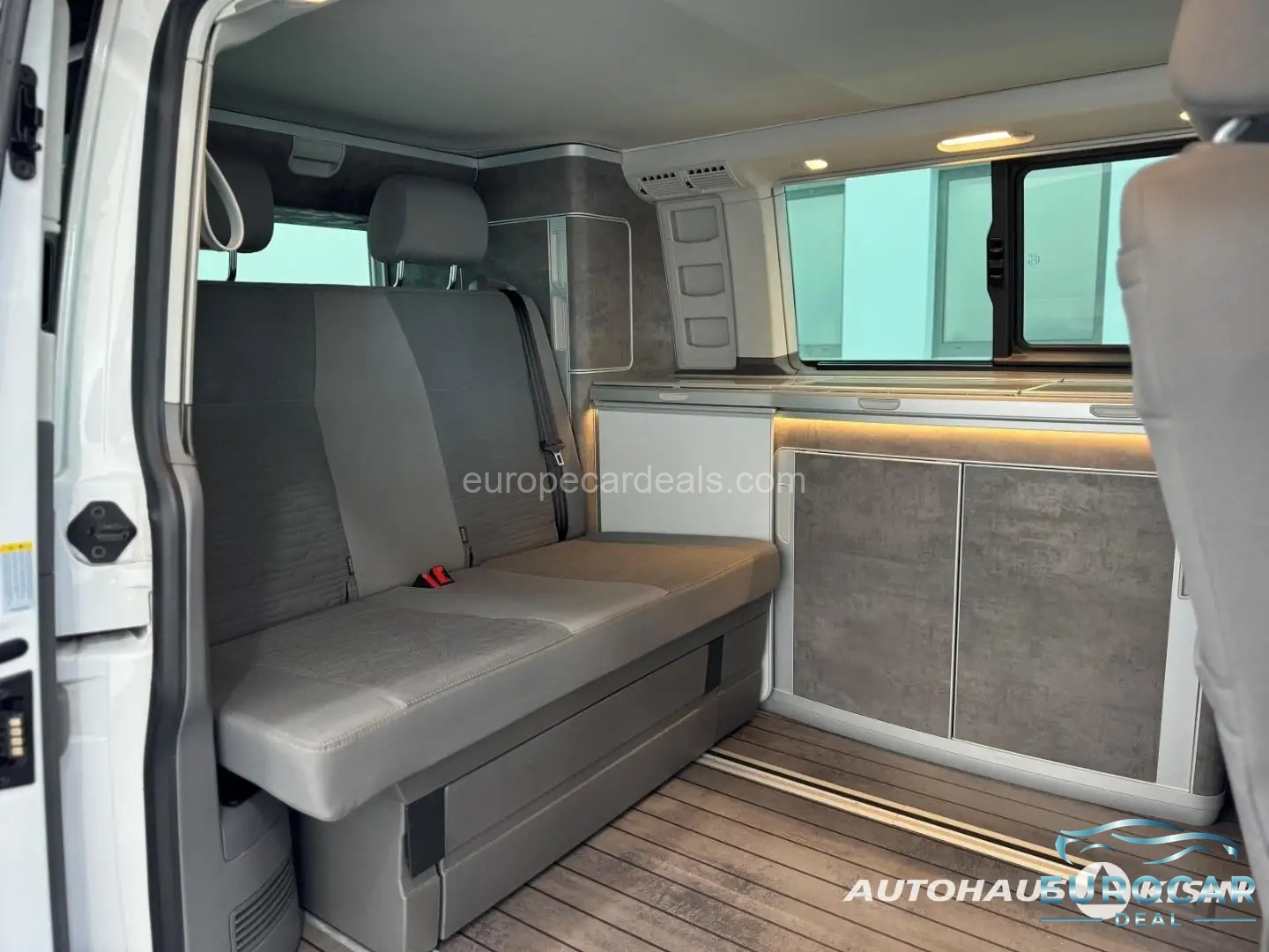 Volkswagen T6 California