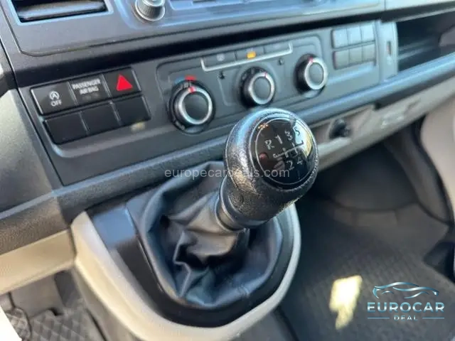Volkswagen T6 Kombi