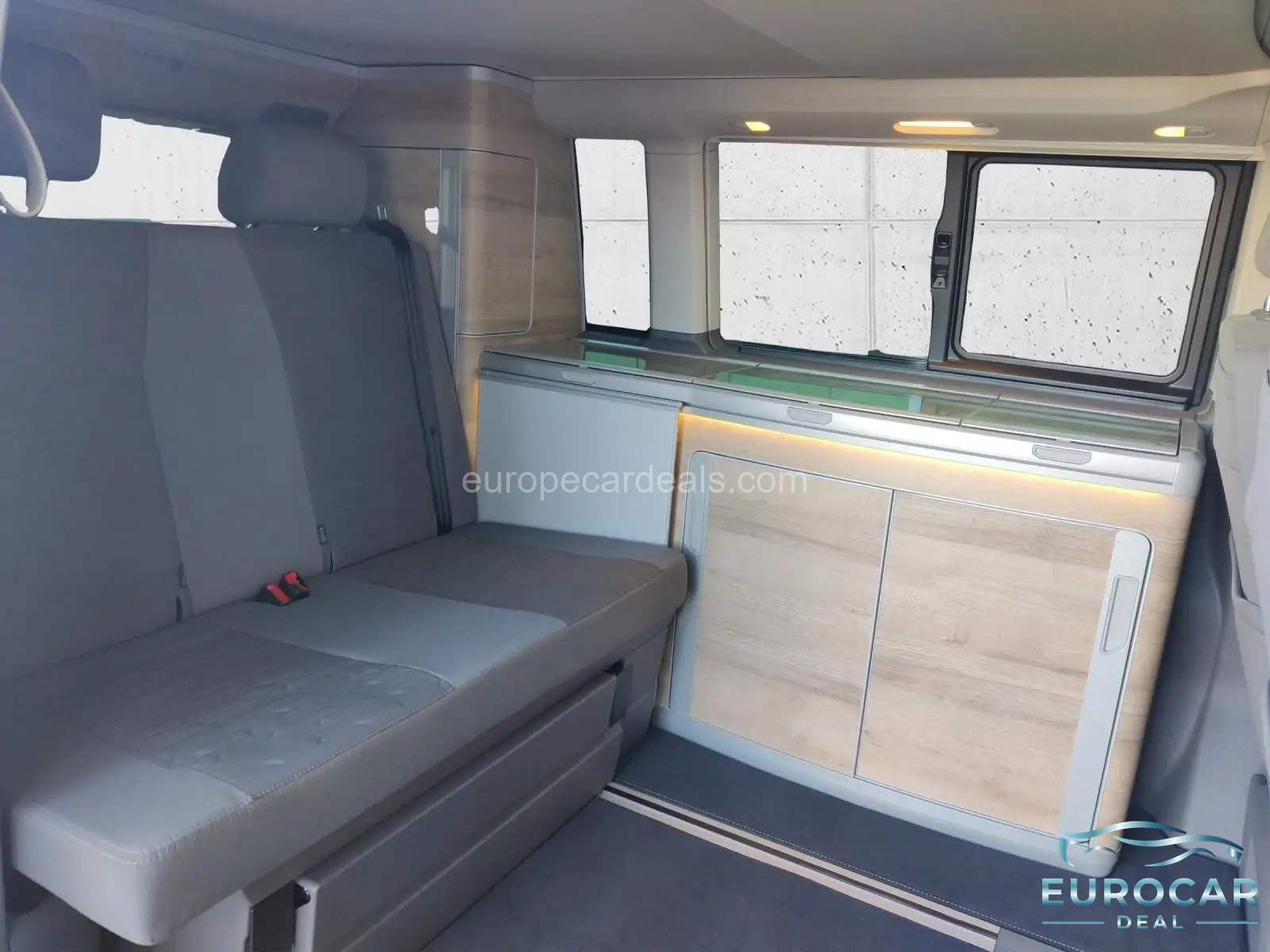 Volkswagen T6 California