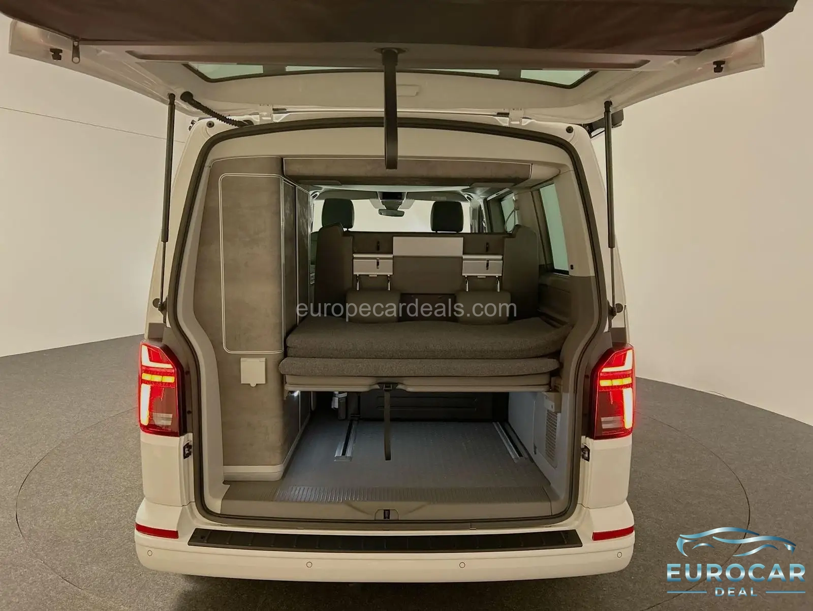 Volkswagen T6 California