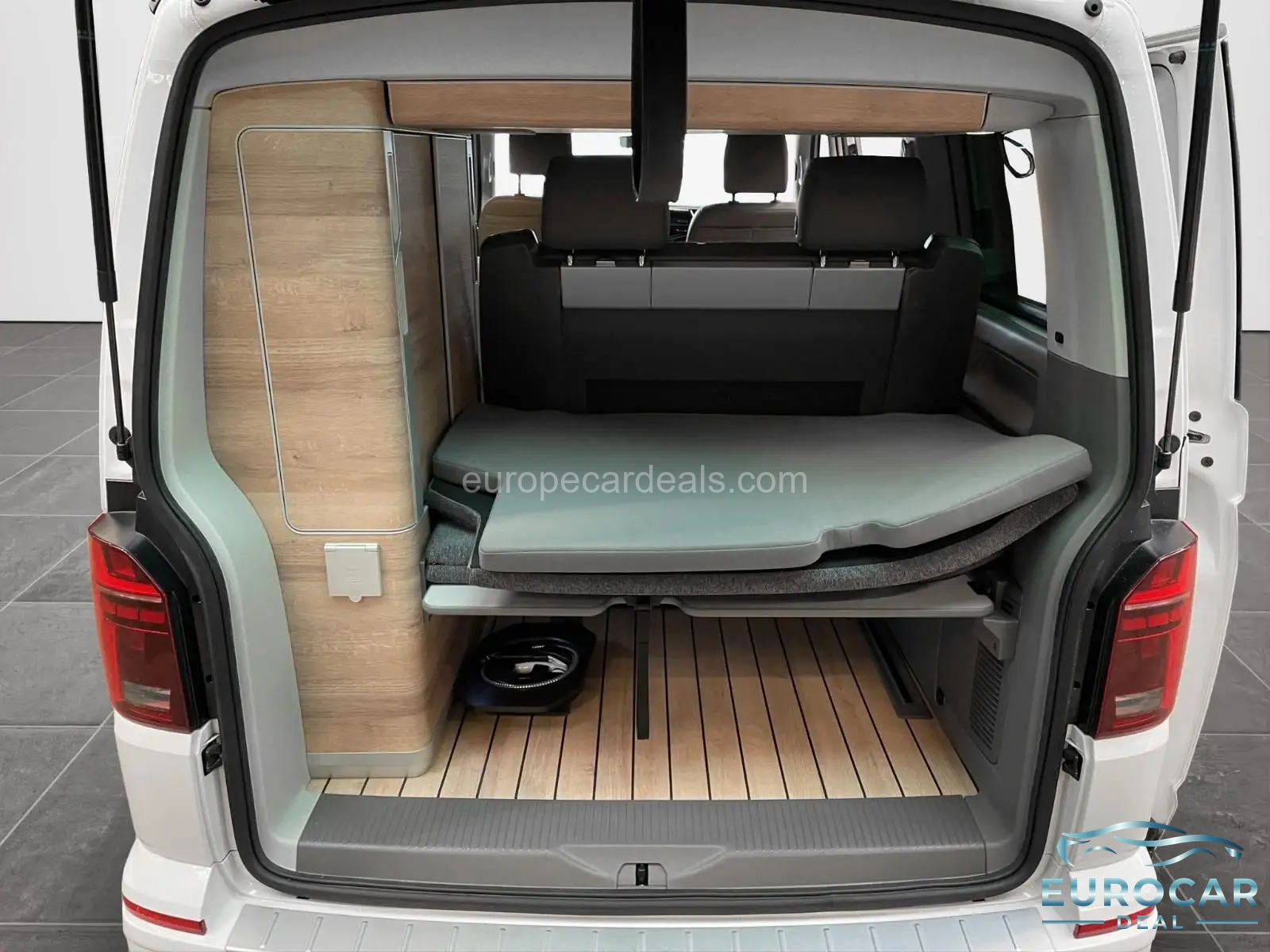 Volkswagen T6 California