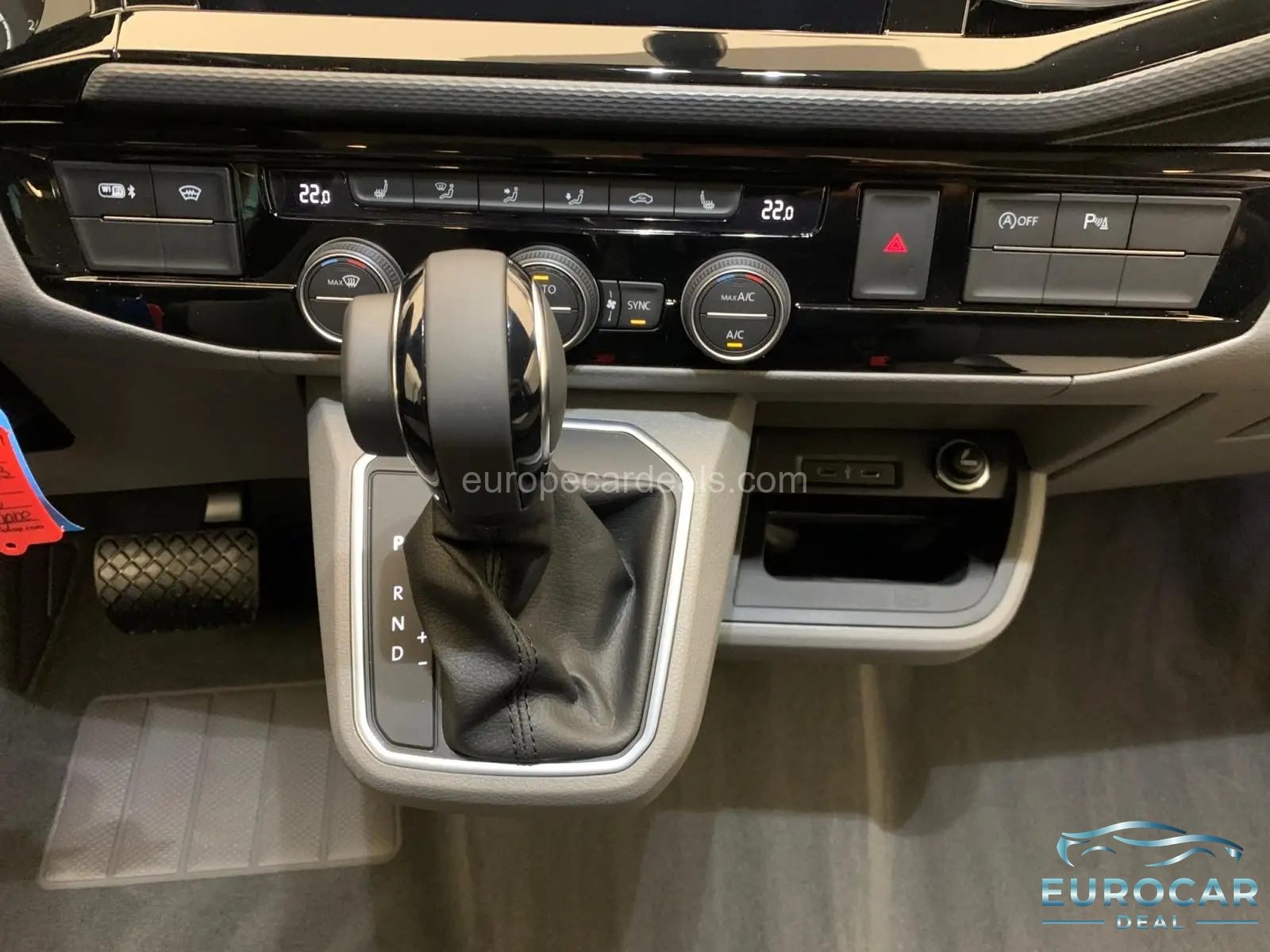 Volkswagen T6 California