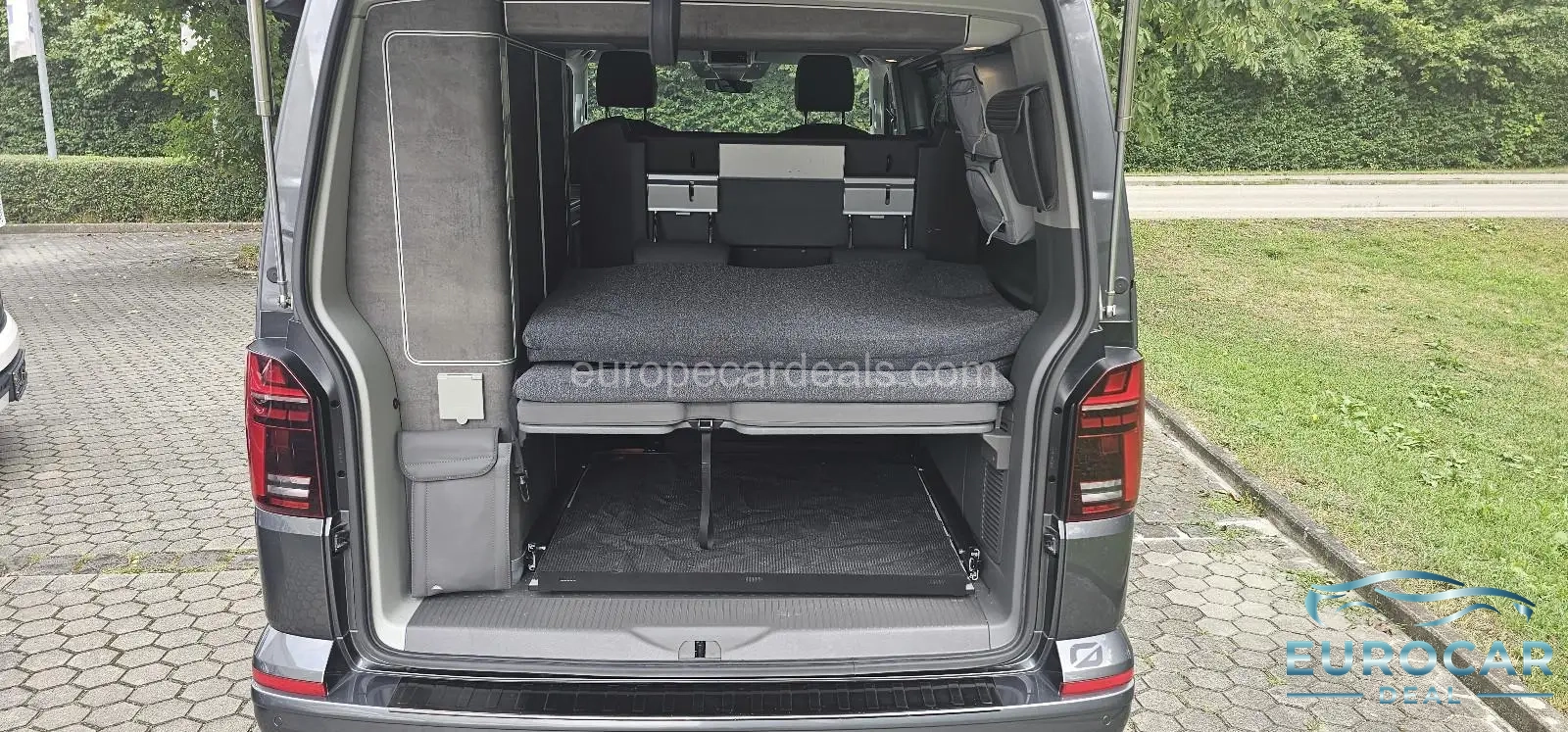 Volkswagen T6 California