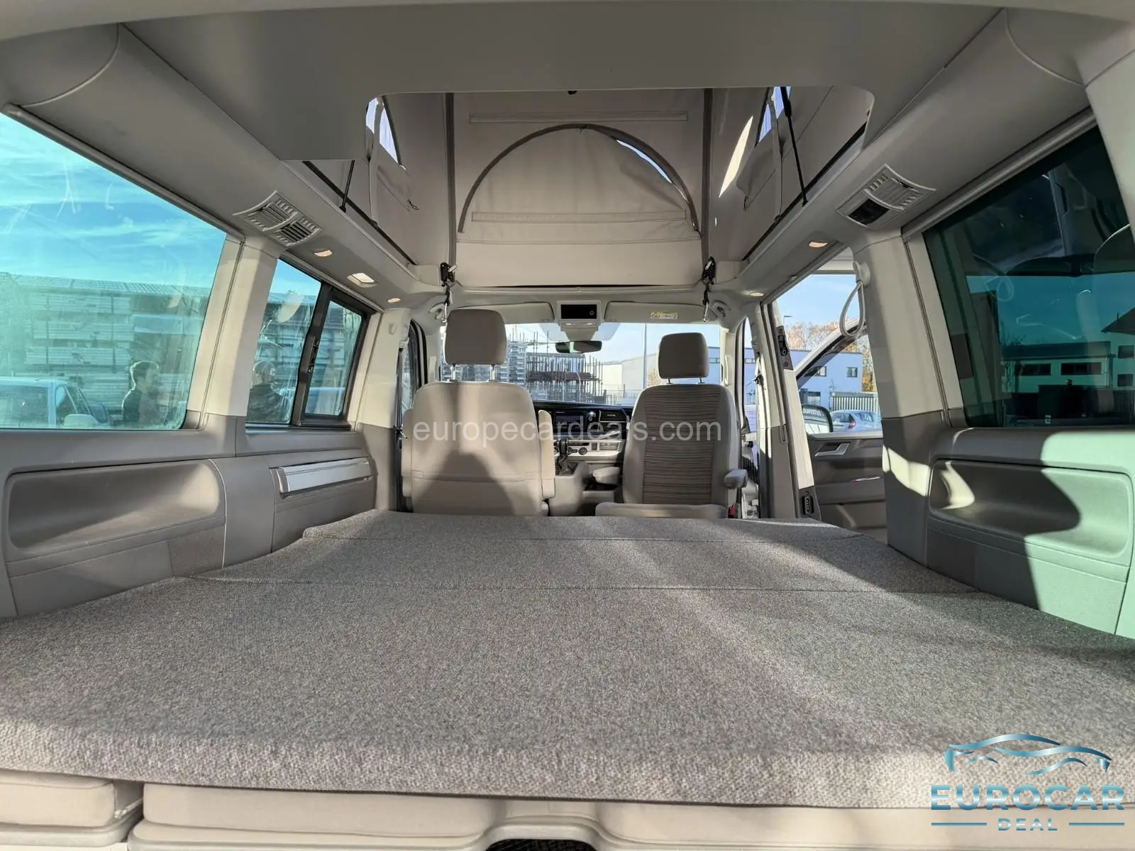 Volkswagen T6 California
