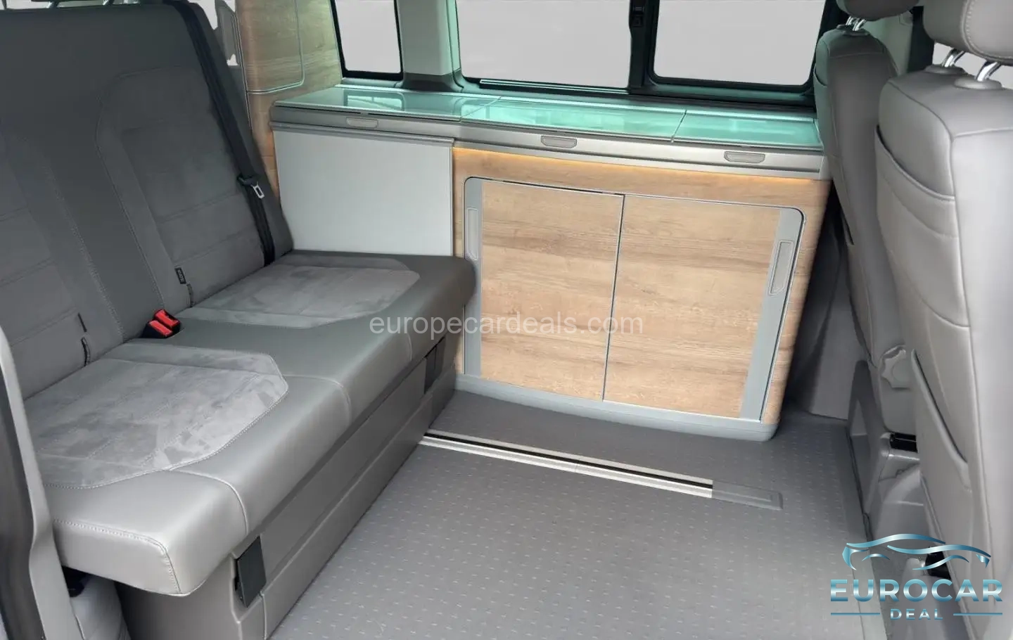 Volkswagen T6 California