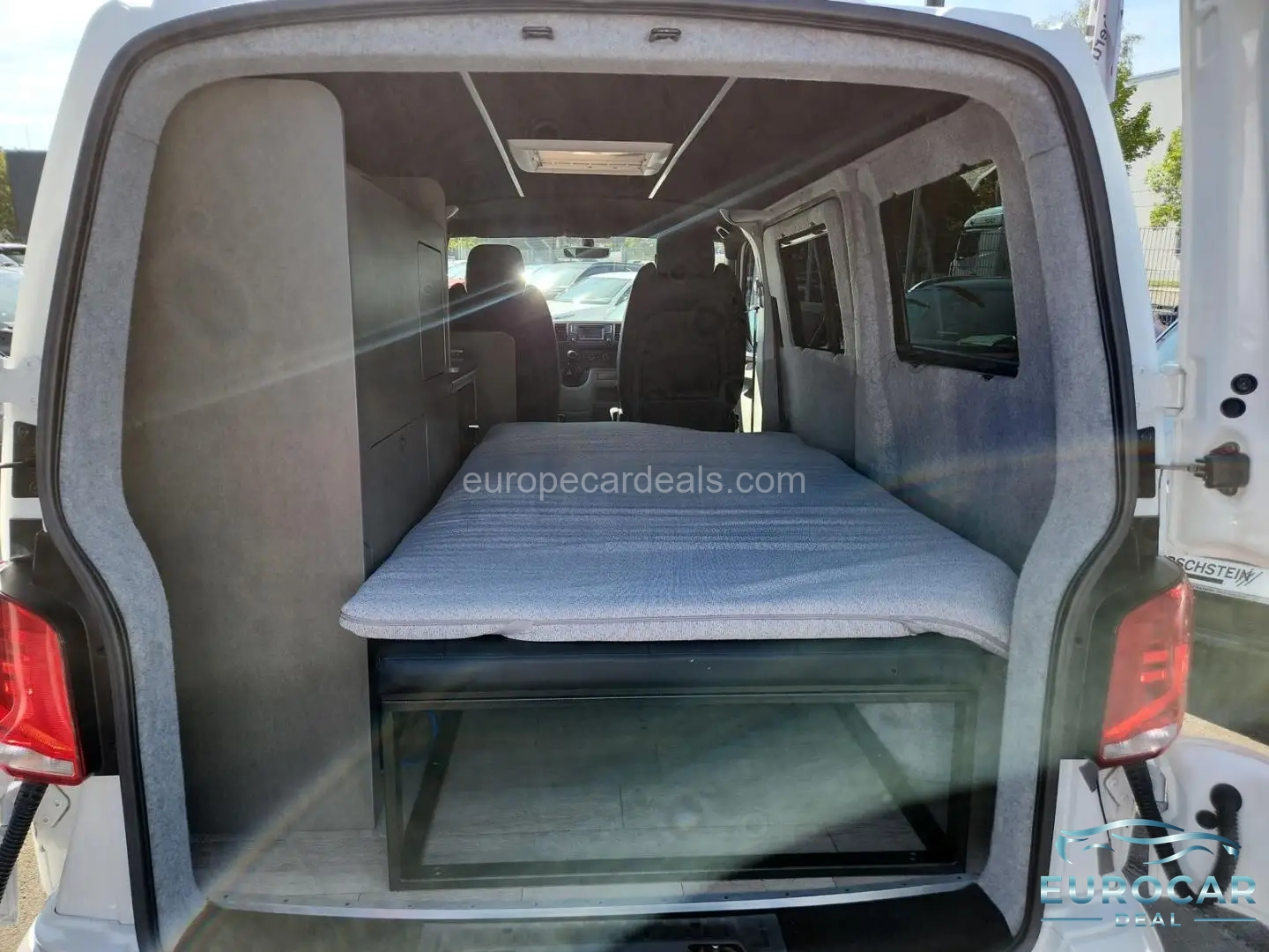 Volkswagen T6 California