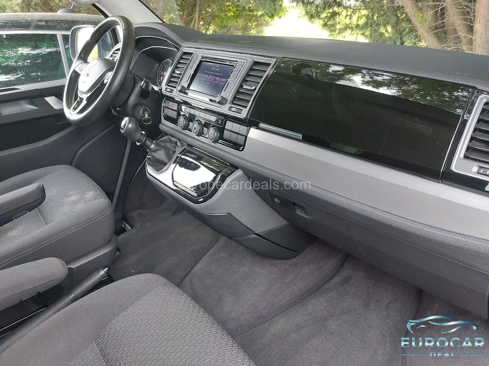 Volkswagen T6 California