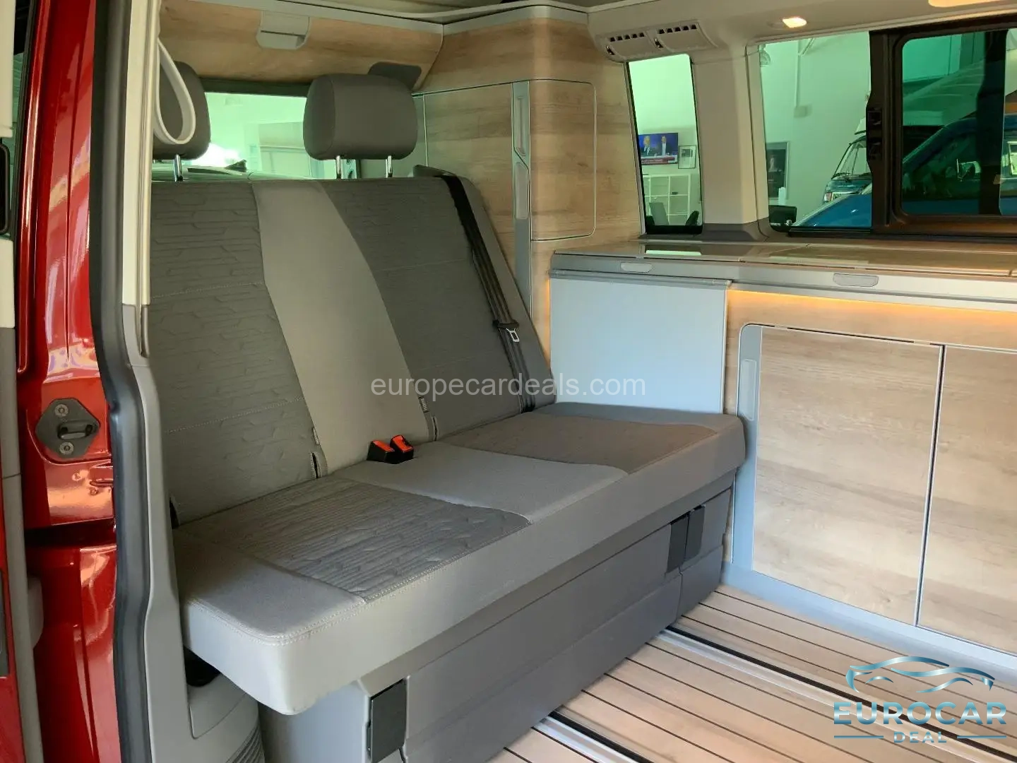Volkswagen T6 California