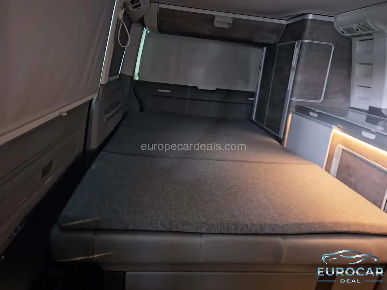 Volkswagen T6 California