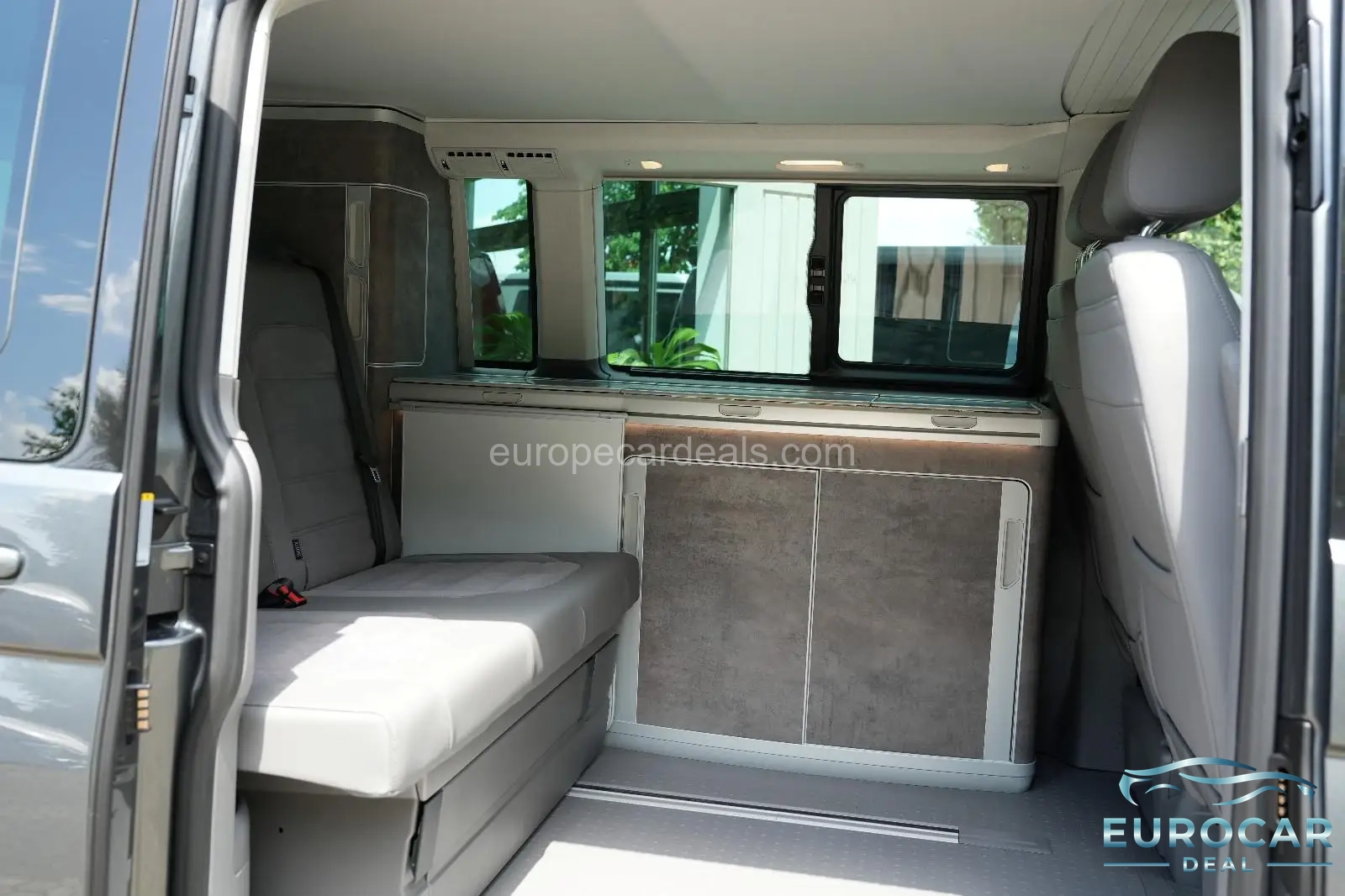 Volkswagen T6 California