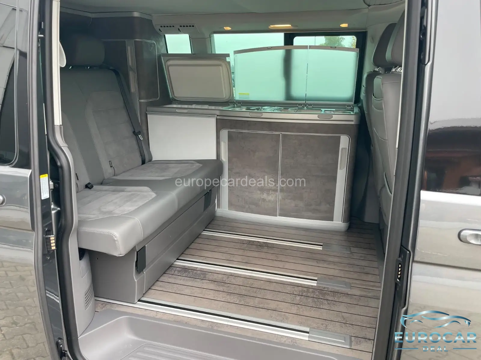 Volkswagen T6 California